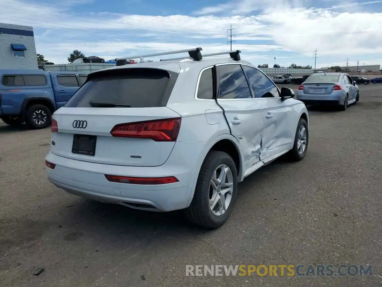 4 Фотография поврежденного автомобиля WA1ANAFY8K2129307 AUDI Q5 2019