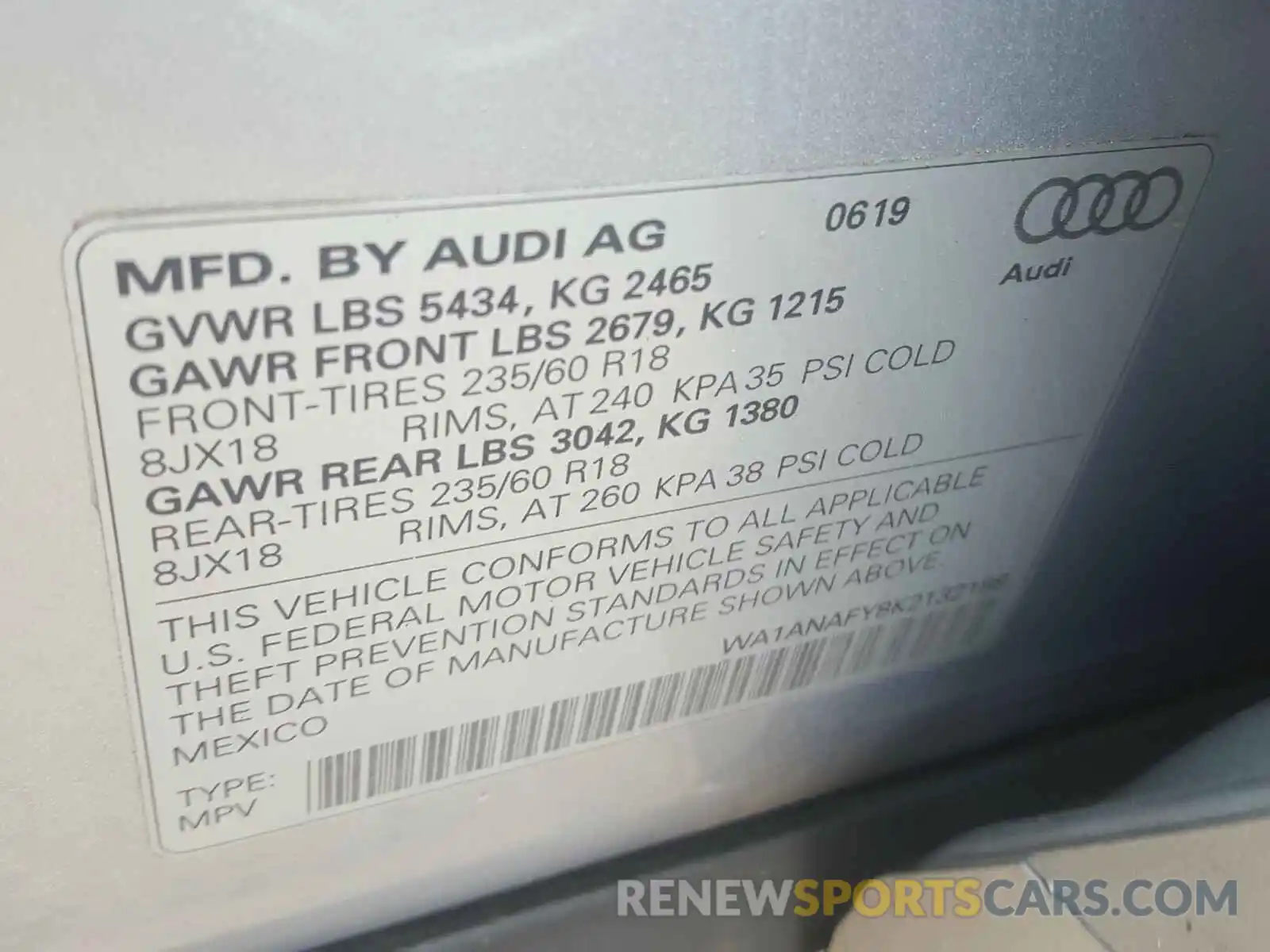 10 Photograph of a damaged car WA1ANAFY8K2132188 AUDI Q5 2019