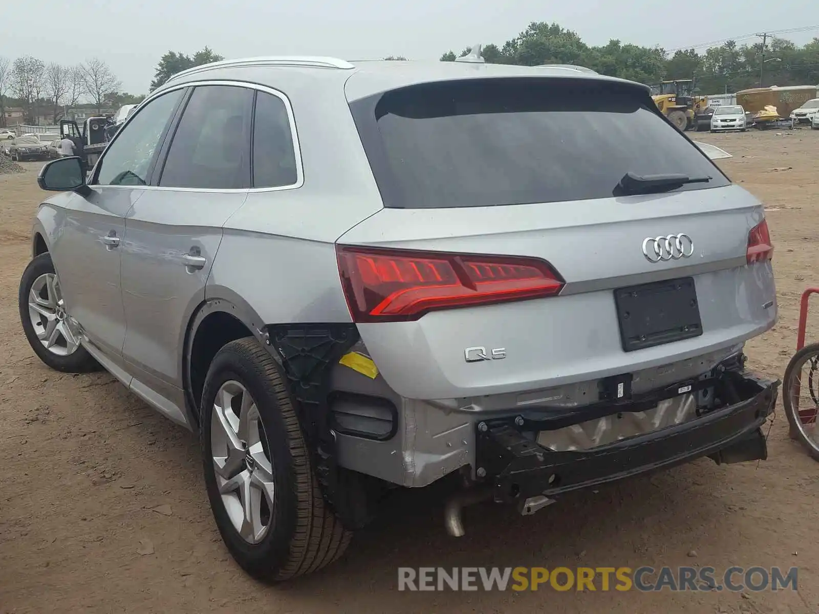 3 Фотография поврежденного автомобиля WA1ANAFY8K2132188 AUDI Q5 2019