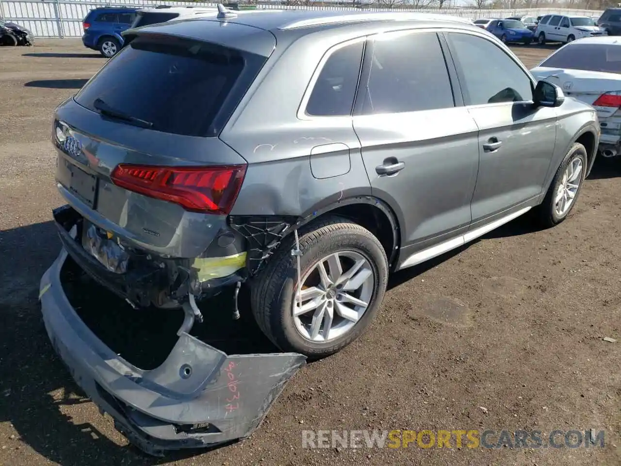 4 Photograph of a damaged car WA1ANAFY8K2138668 AUDI Q5 2019