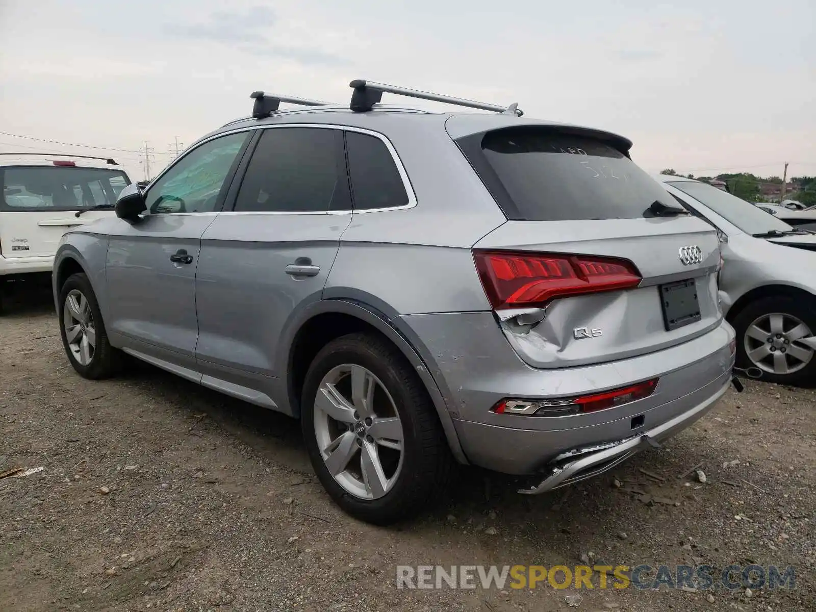 3 Фотография поврежденного автомобиля WA1ANAFY8K2142736 AUDI Q5 2019