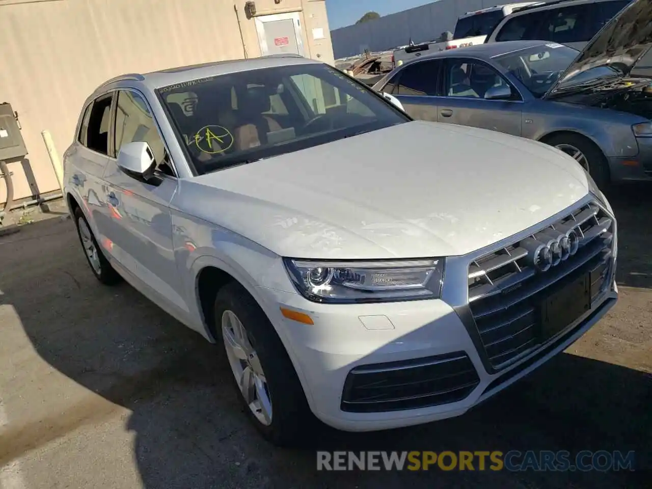 1 Photograph of a damaged car WA1ANAFY9K2060949 AUDI Q5 2019