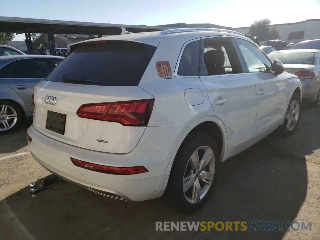 4 Фотография поврежденного автомобиля WA1ANAFY9K2060949 AUDI Q5 2019