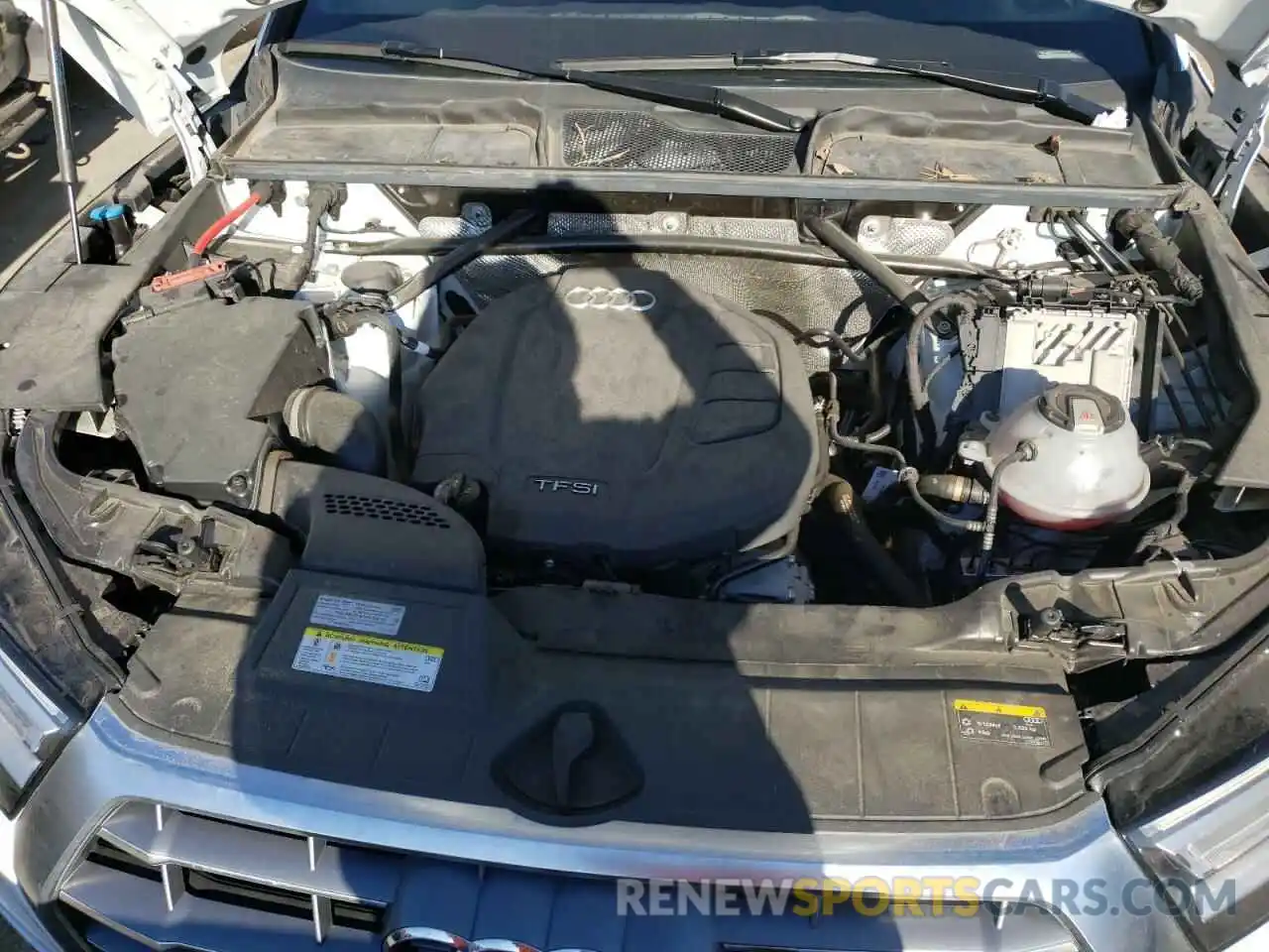 7 Photograph of a damaged car WA1ANAFY9K2060949 AUDI Q5 2019