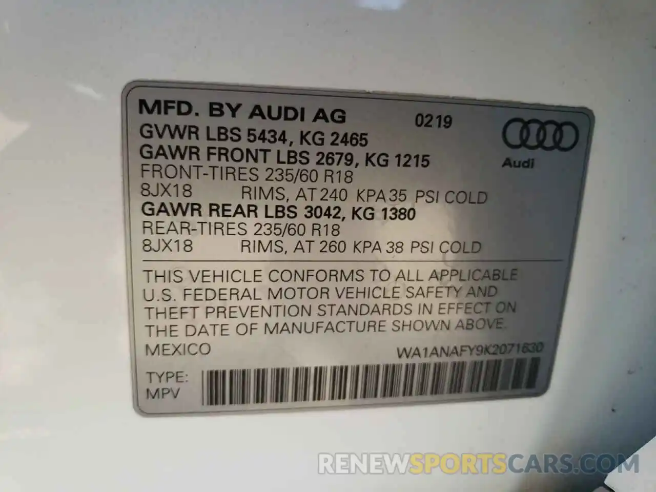 10 Photograph of a damaged car WA1ANAFY9K2071630 AUDI Q5 2019