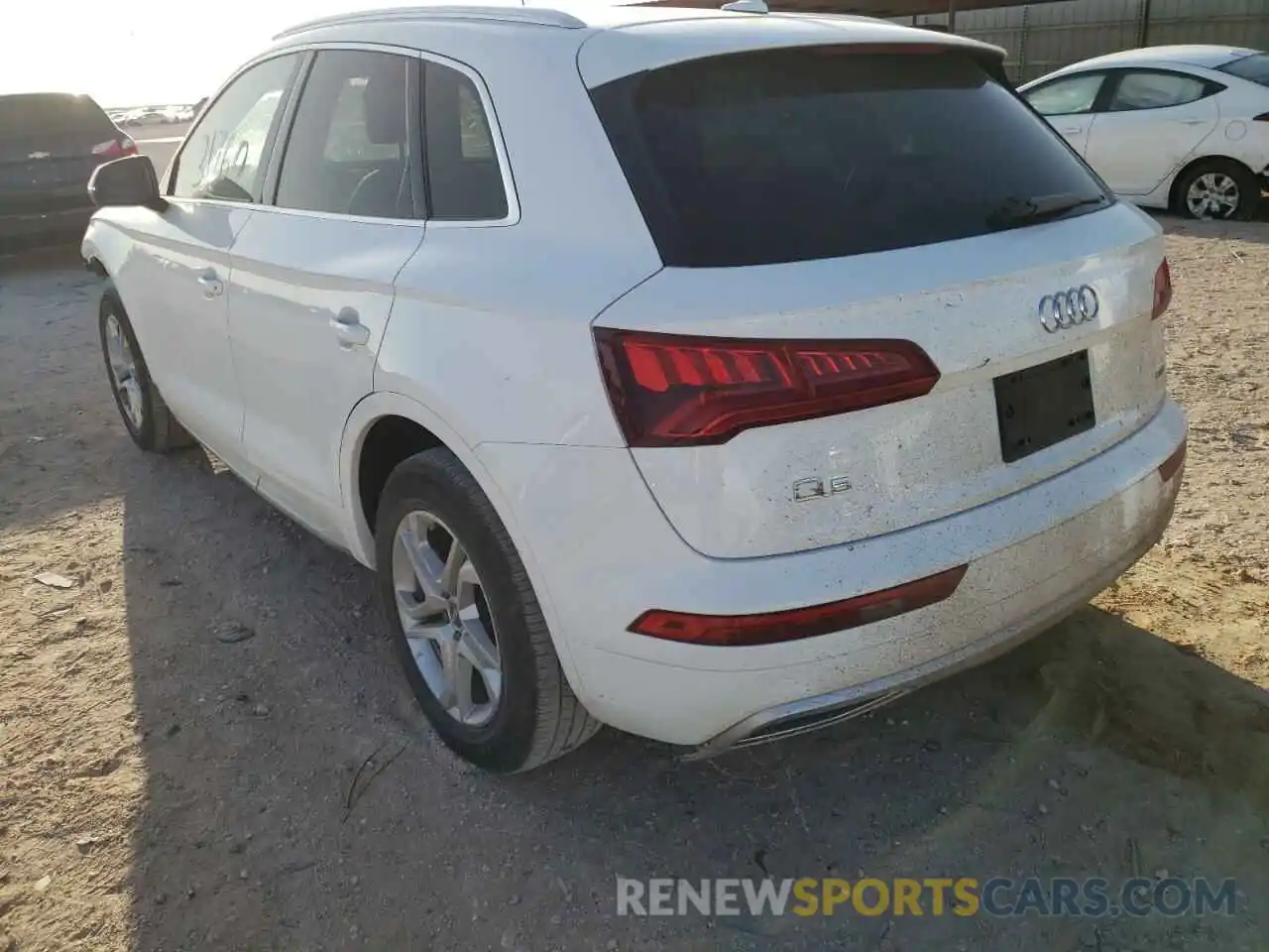 3 Фотография поврежденного автомобиля WA1ANAFY9K2071630 AUDI Q5 2019