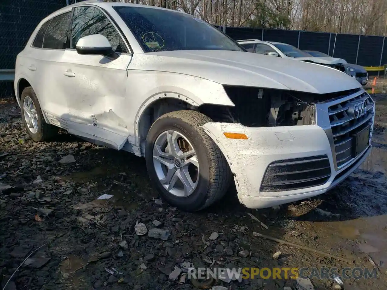 9 Photograph of a damaged car WA1ANAFY9K2077606 AUDI Q5 2019