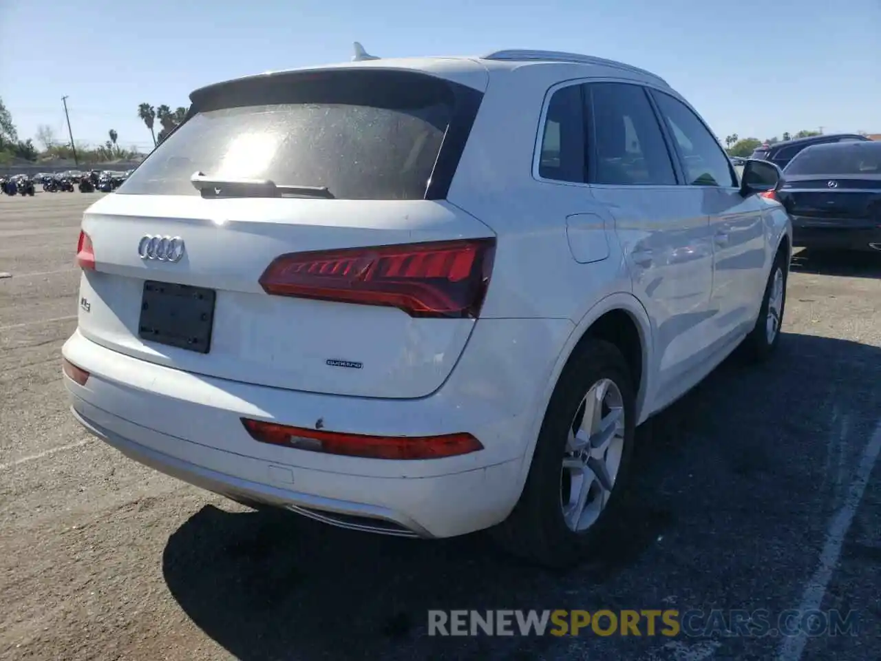 4 Photograph of a damaged car WA1ANAFY9K2078755 AUDI Q5 2019