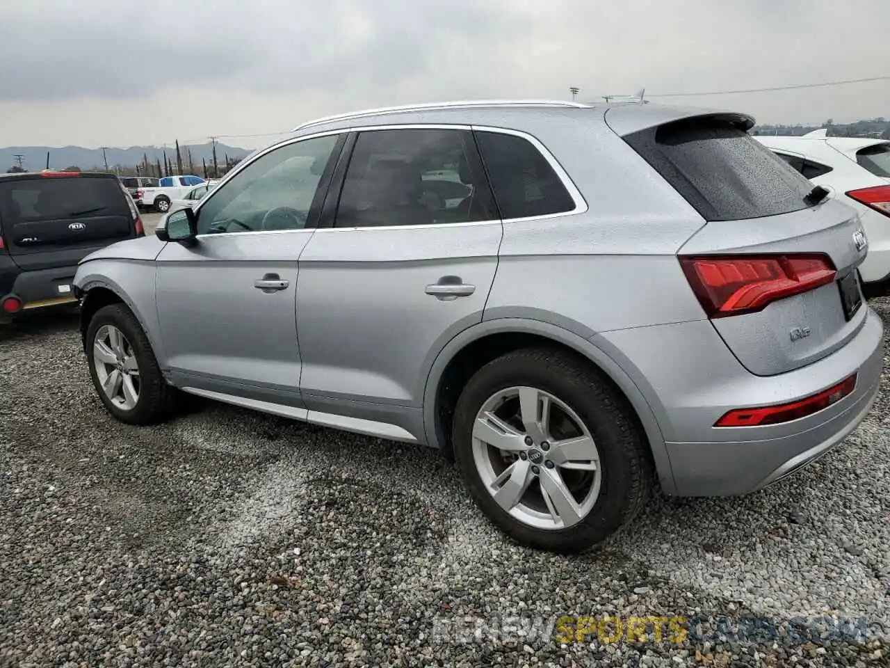 2 Фотография поврежденного автомобиля WA1ANAFY9K2093966 AUDI Q5 2019