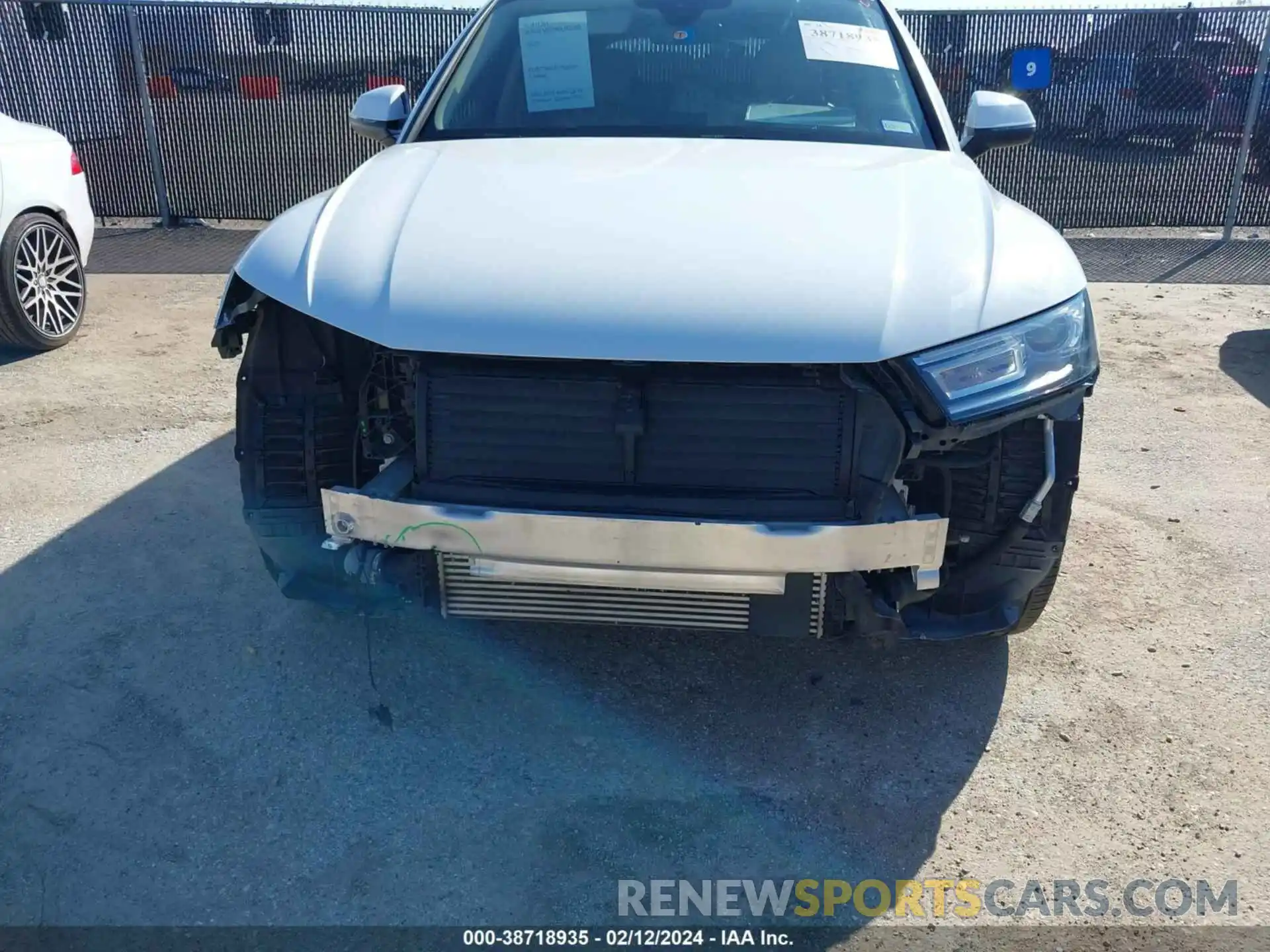 6 Photograph of a damaged car WA1ANAFY9K2096687 AUDI Q5 2019