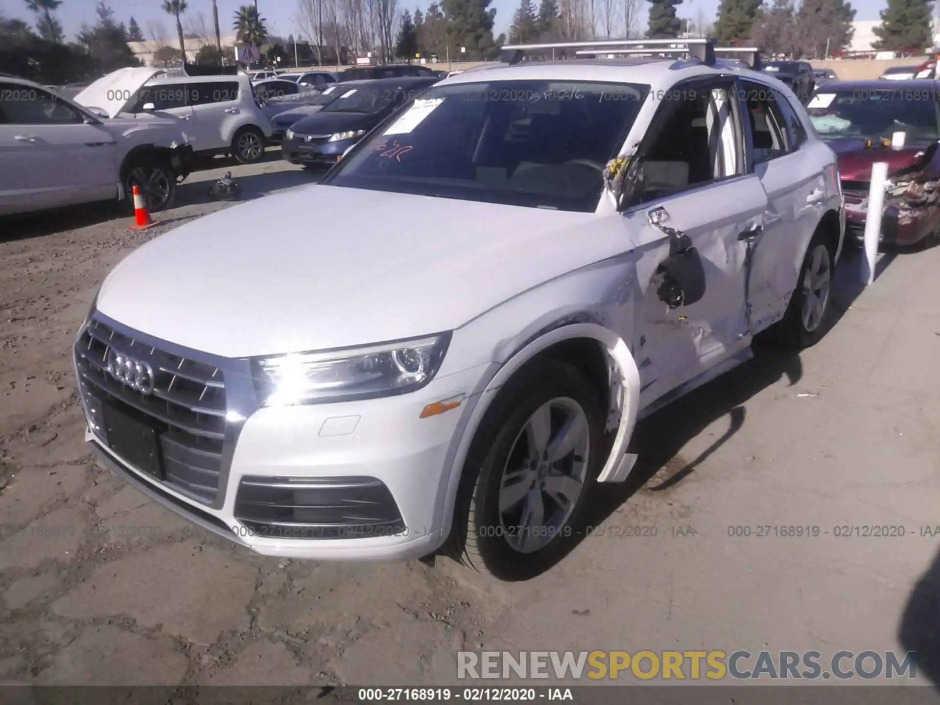 2 Фотография поврежденного автомобиля WA1ANAFY9K2103556 AUDI Q5 2019