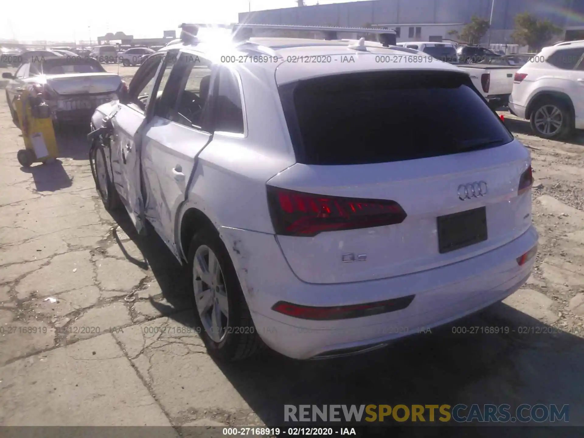 3 Photograph of a damaged car WA1ANAFY9K2103556 AUDI Q5 2019