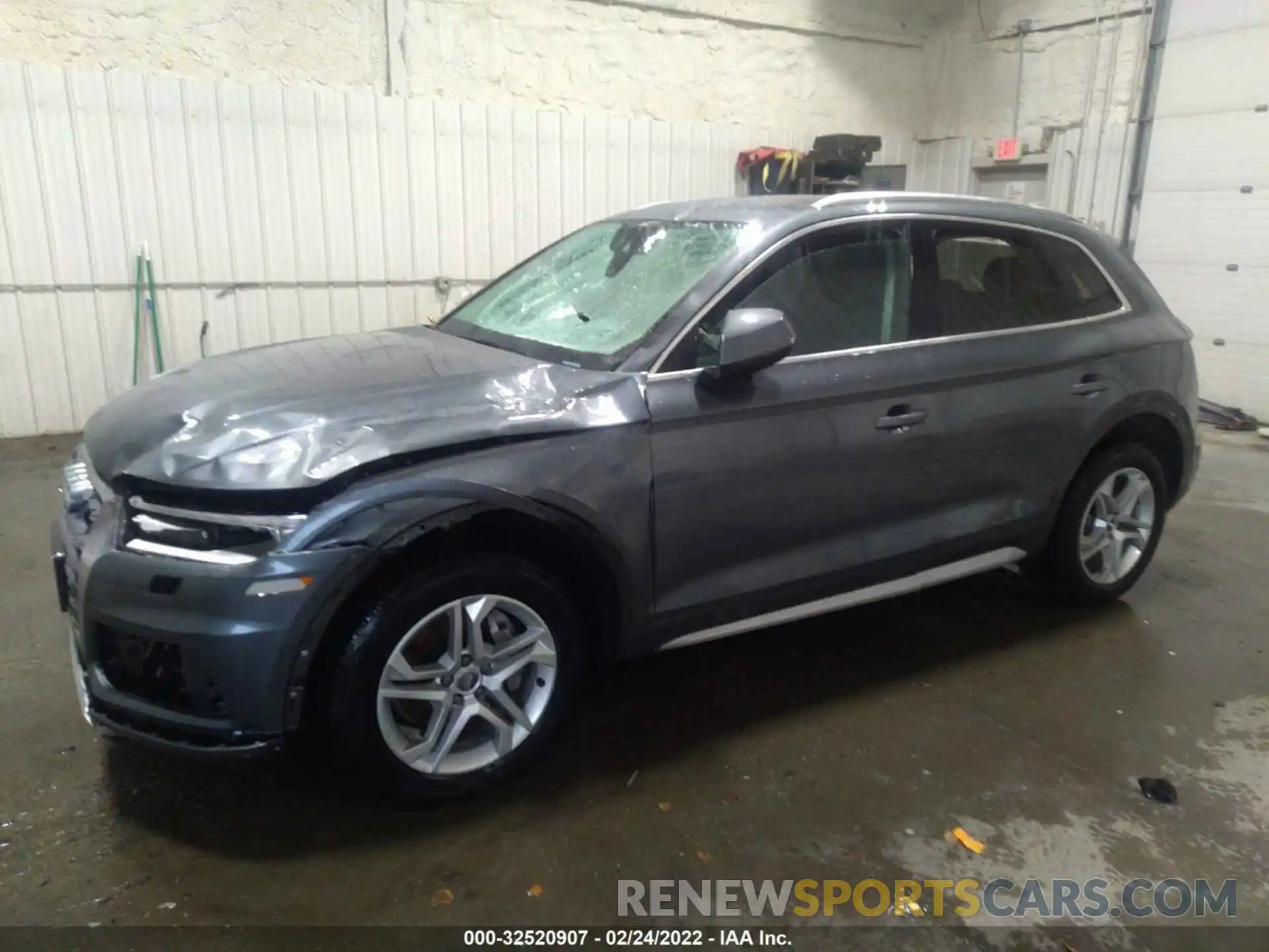 2 Фотография поврежденного автомобиля WA1ANAFY9K2106179 AUDI Q5 2019