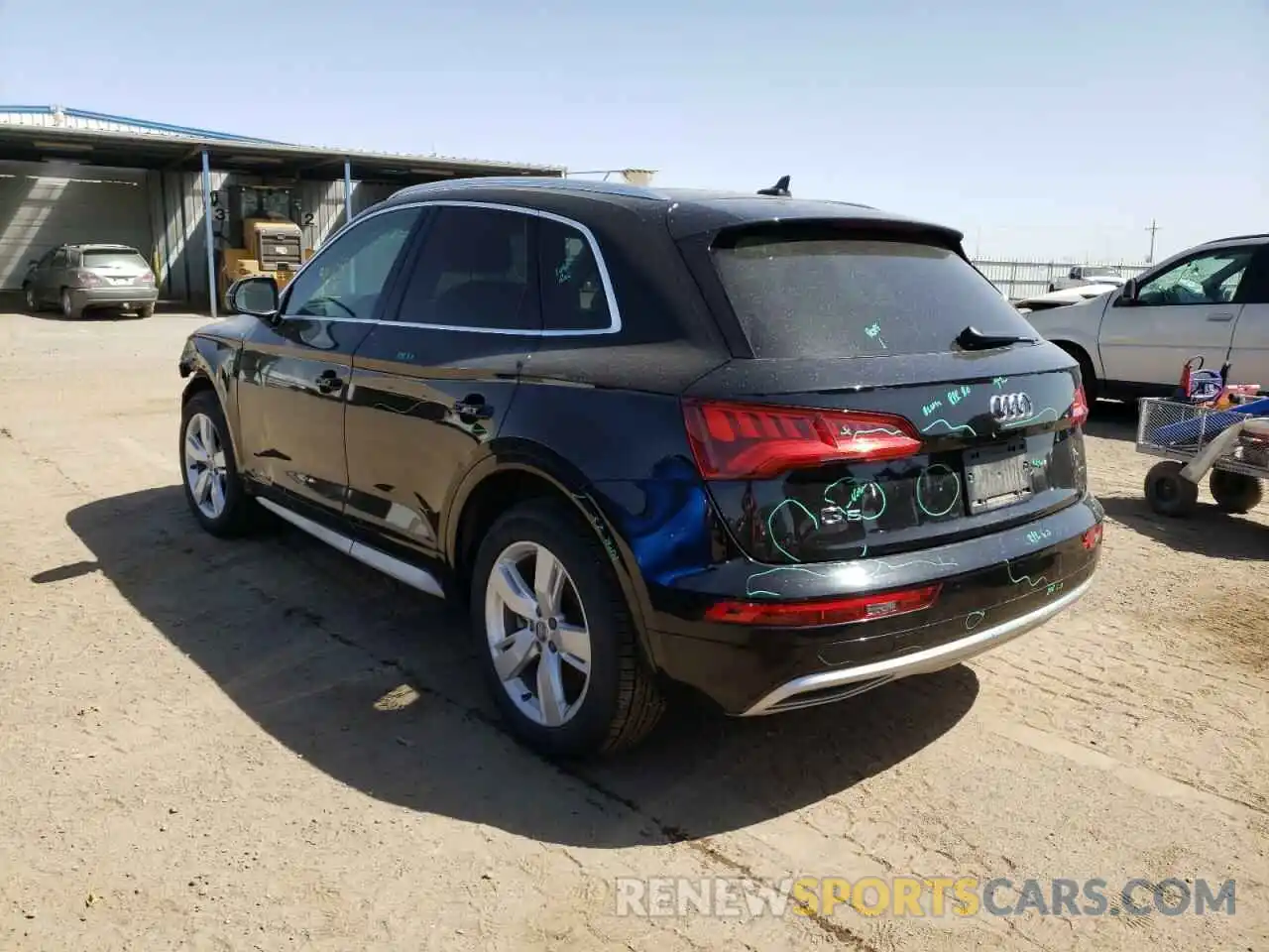 3 Фотография поврежденного автомобиля WA1ANAFY9K2108224 AUDI Q5 2019