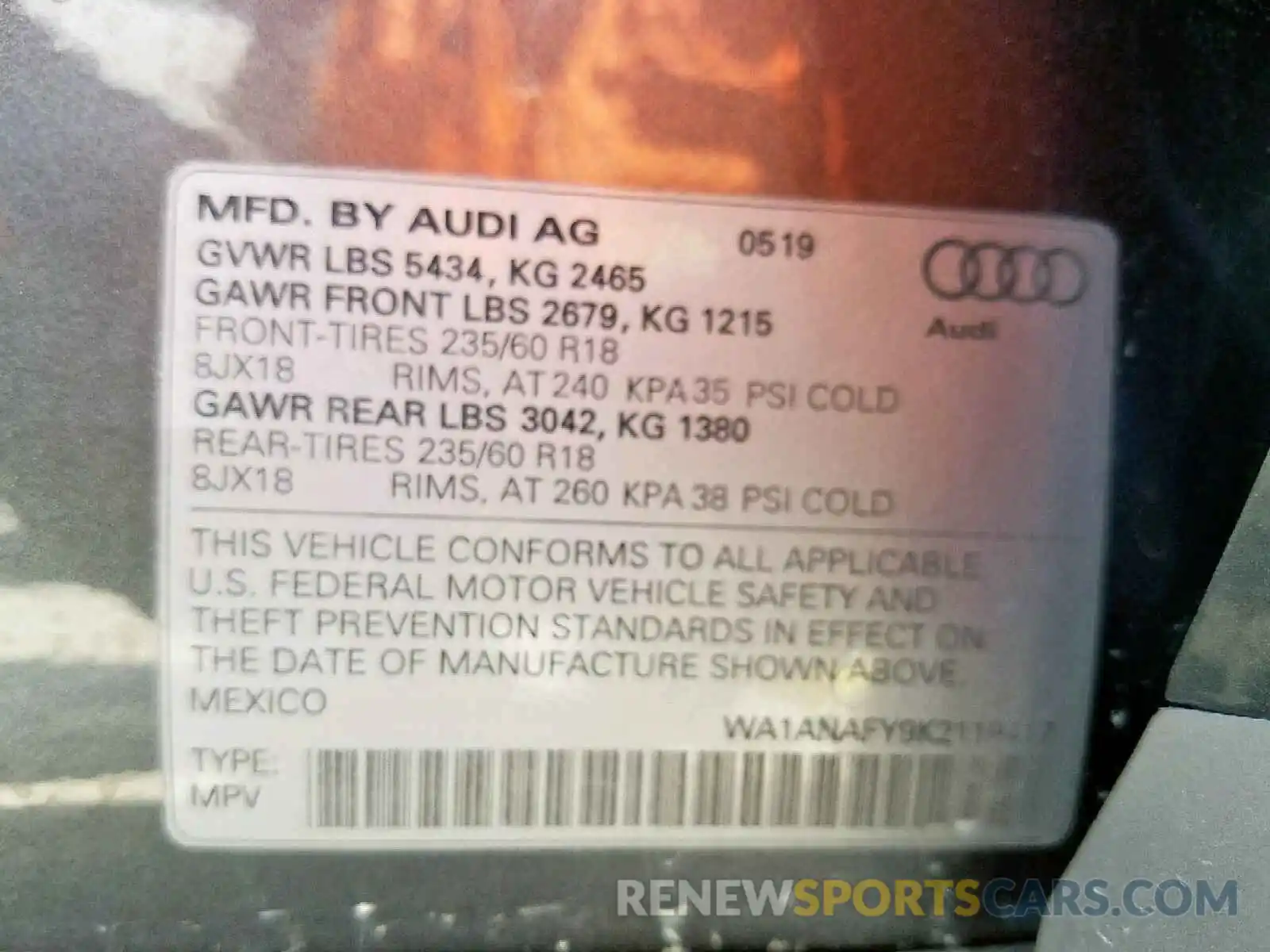 10 Photograph of a damaged car WA1ANAFY9K2119417 AUDI Q5 2019