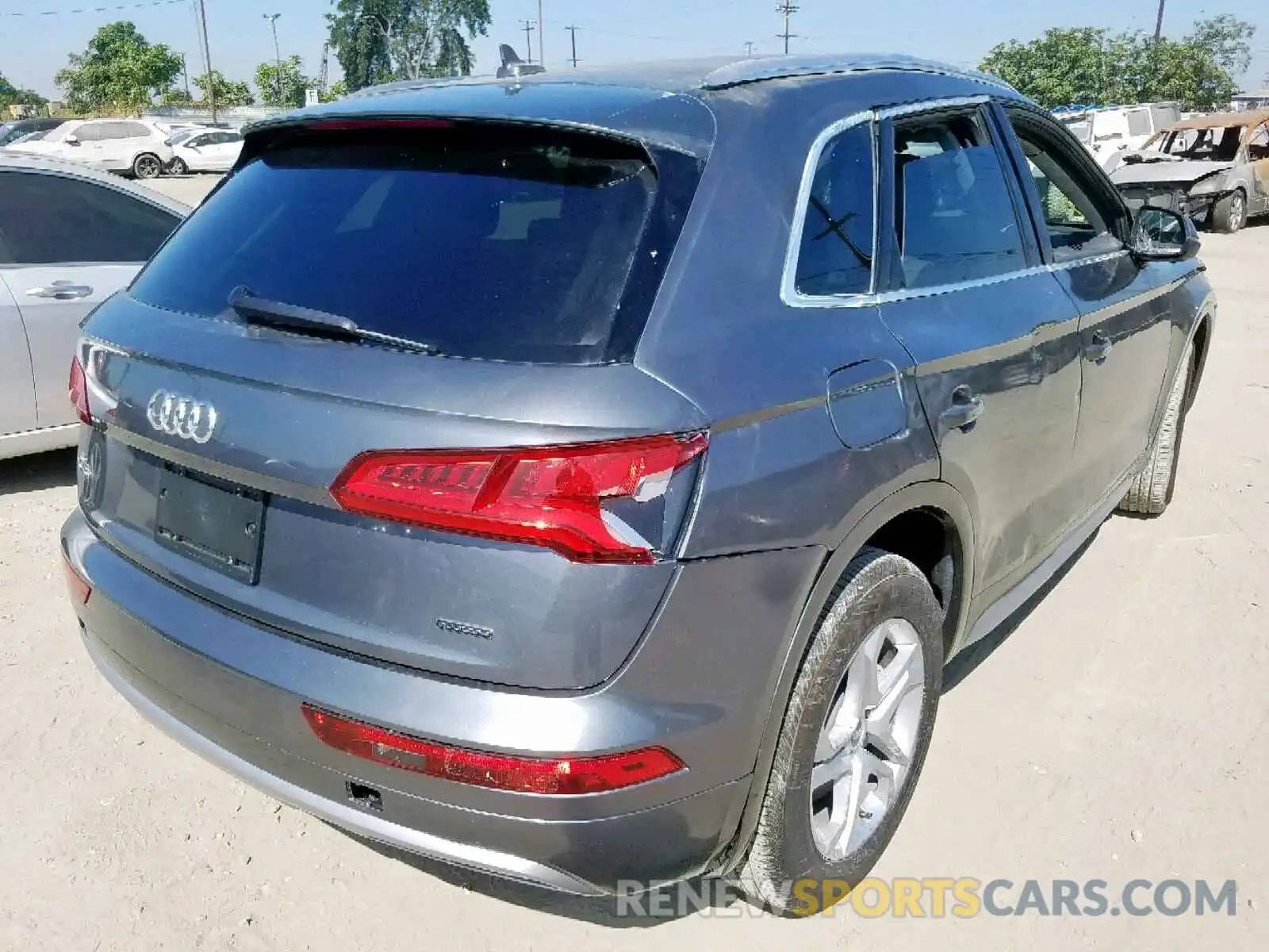 4 Фотография поврежденного автомобиля WA1ANAFY9K2119417 AUDI Q5 2019