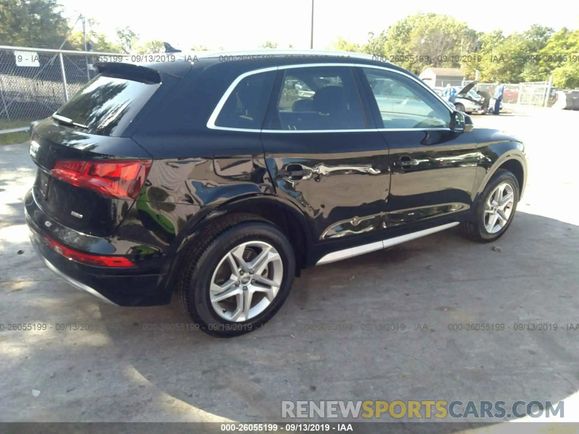 4 Photograph of a damaged car WA1ANAFY9K2125508 AUDI Q5 2019