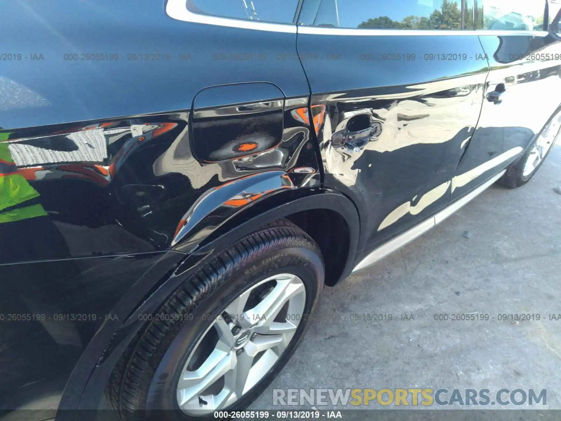 6 Photograph of a damaged car WA1ANAFY9K2125508 AUDI Q5 2019