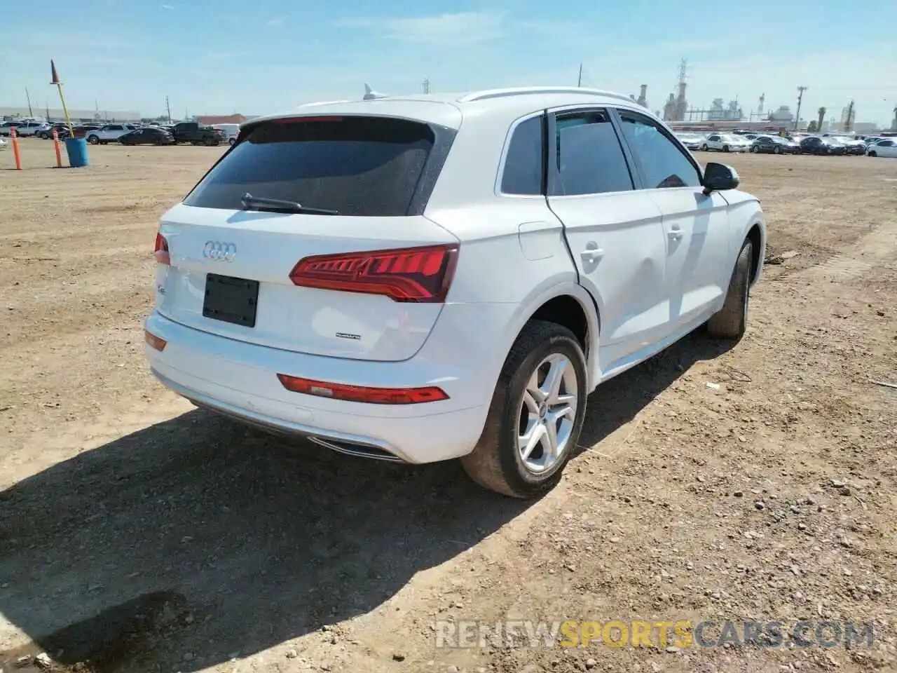 4 Photograph of a damaged car WA1ANAFY9K2125802 AUDI Q5 2019