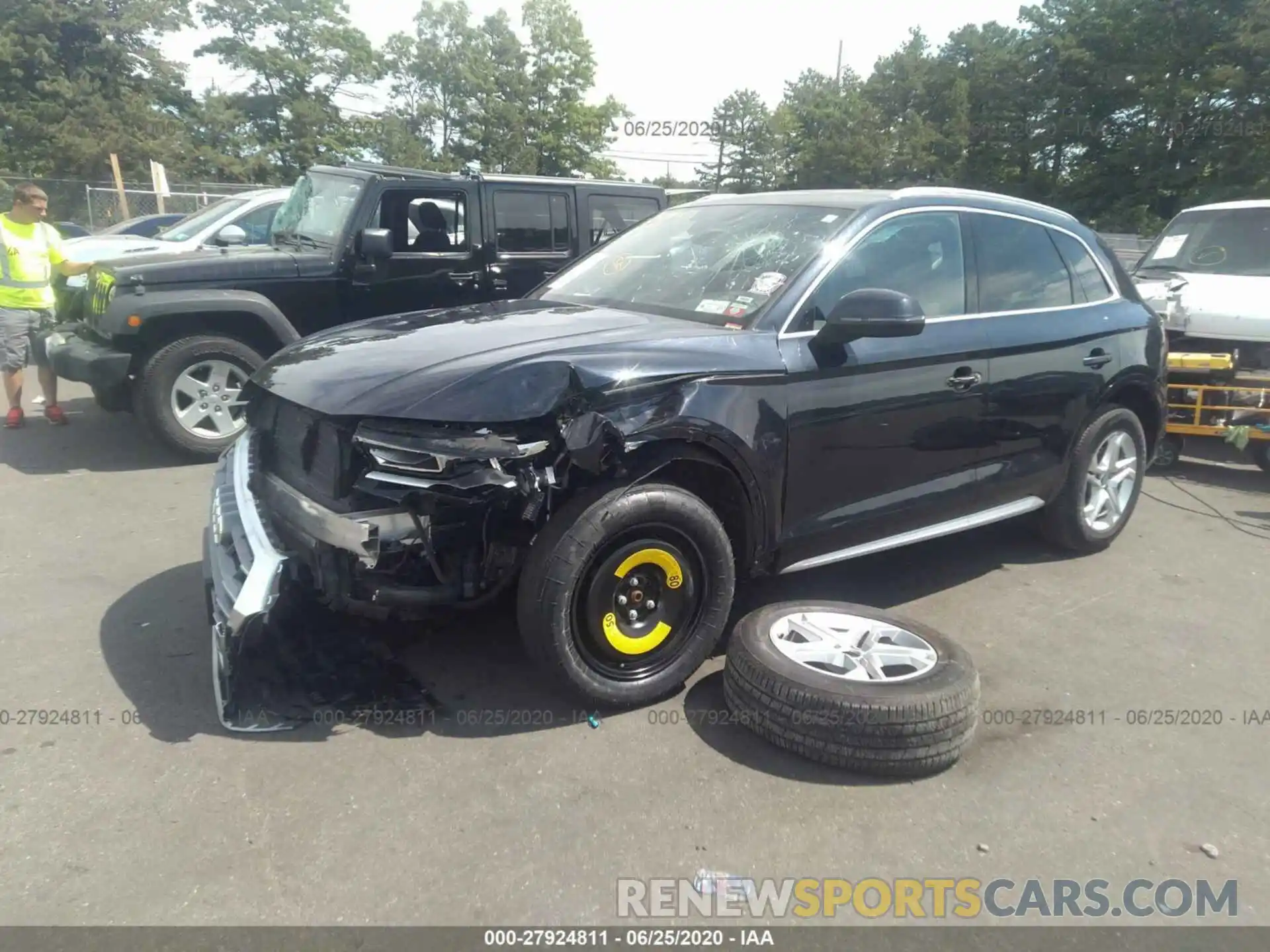 2 Photograph of a damaged car WA1ANAFY9K2142373 AUDI Q5 2019