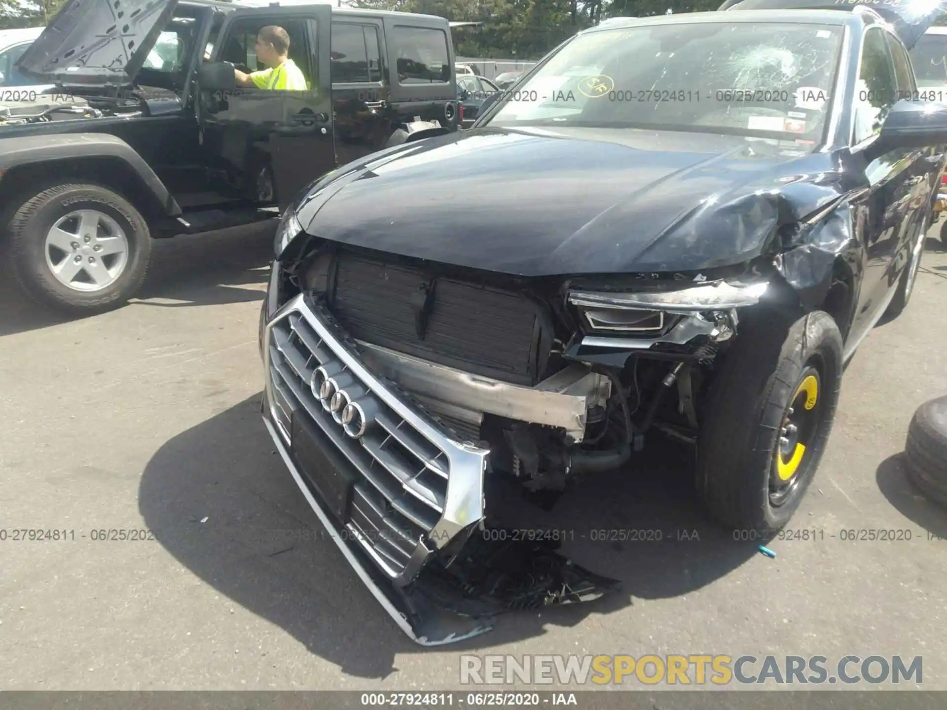 6 Photograph of a damaged car WA1ANAFY9K2142373 AUDI Q5 2019