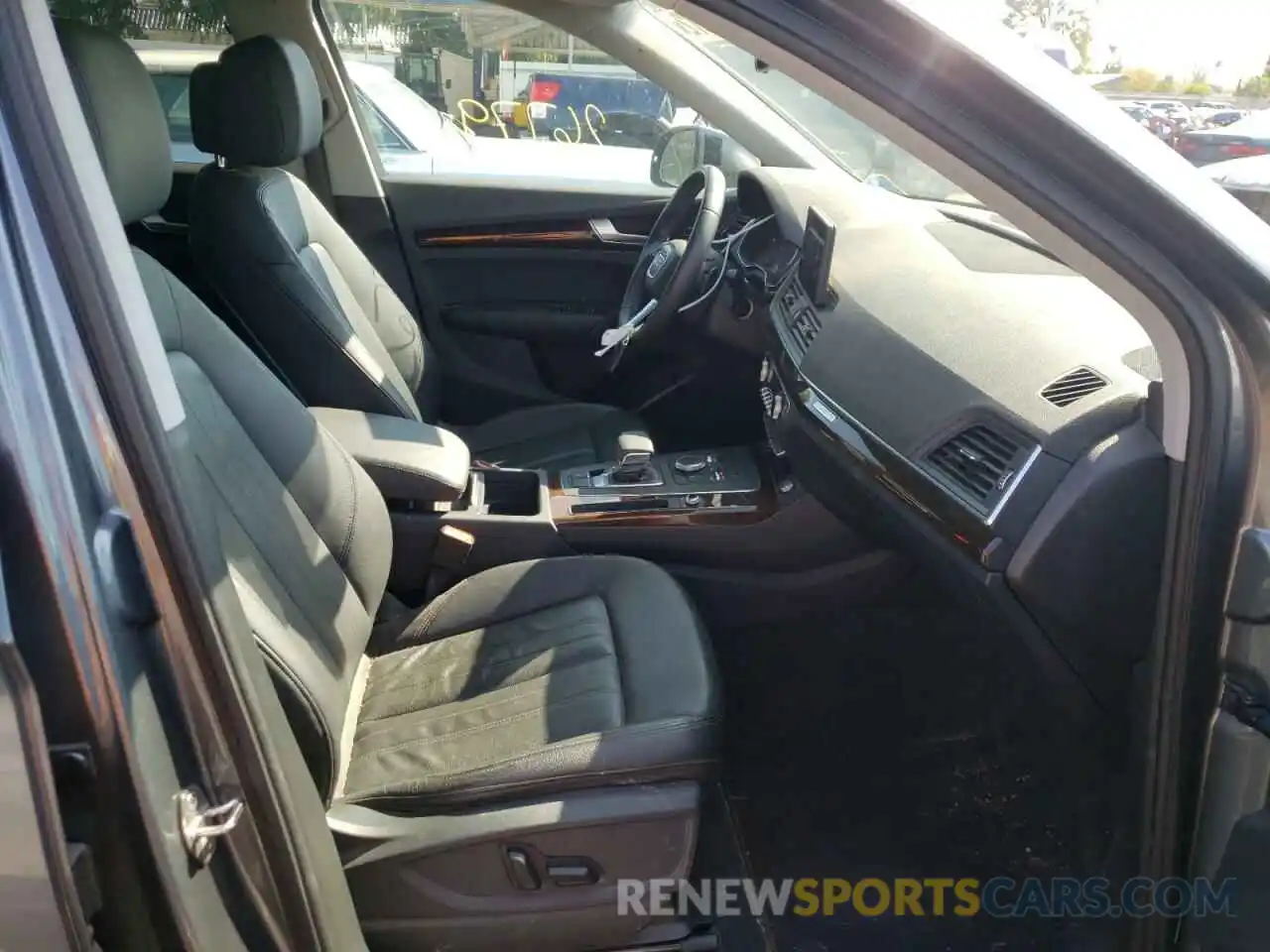 5 Photograph of a damaged car WA1ANAFYXK2021710 AUDI Q5 2019