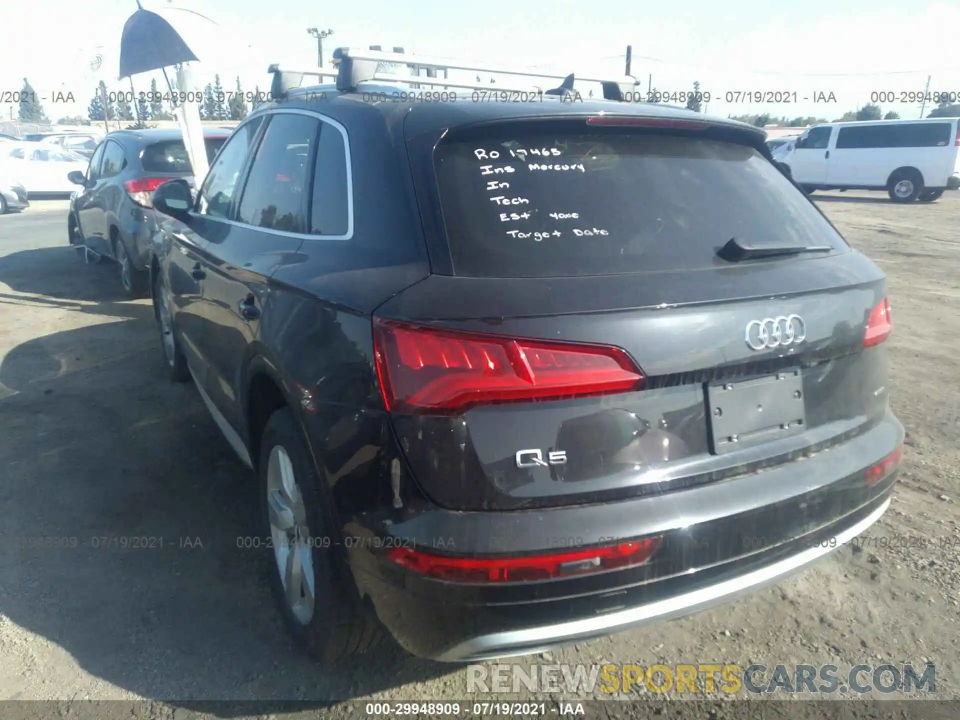 3 Фотография поврежденного автомобиля WA1ANAFYXK2034134 AUDI Q5 2019