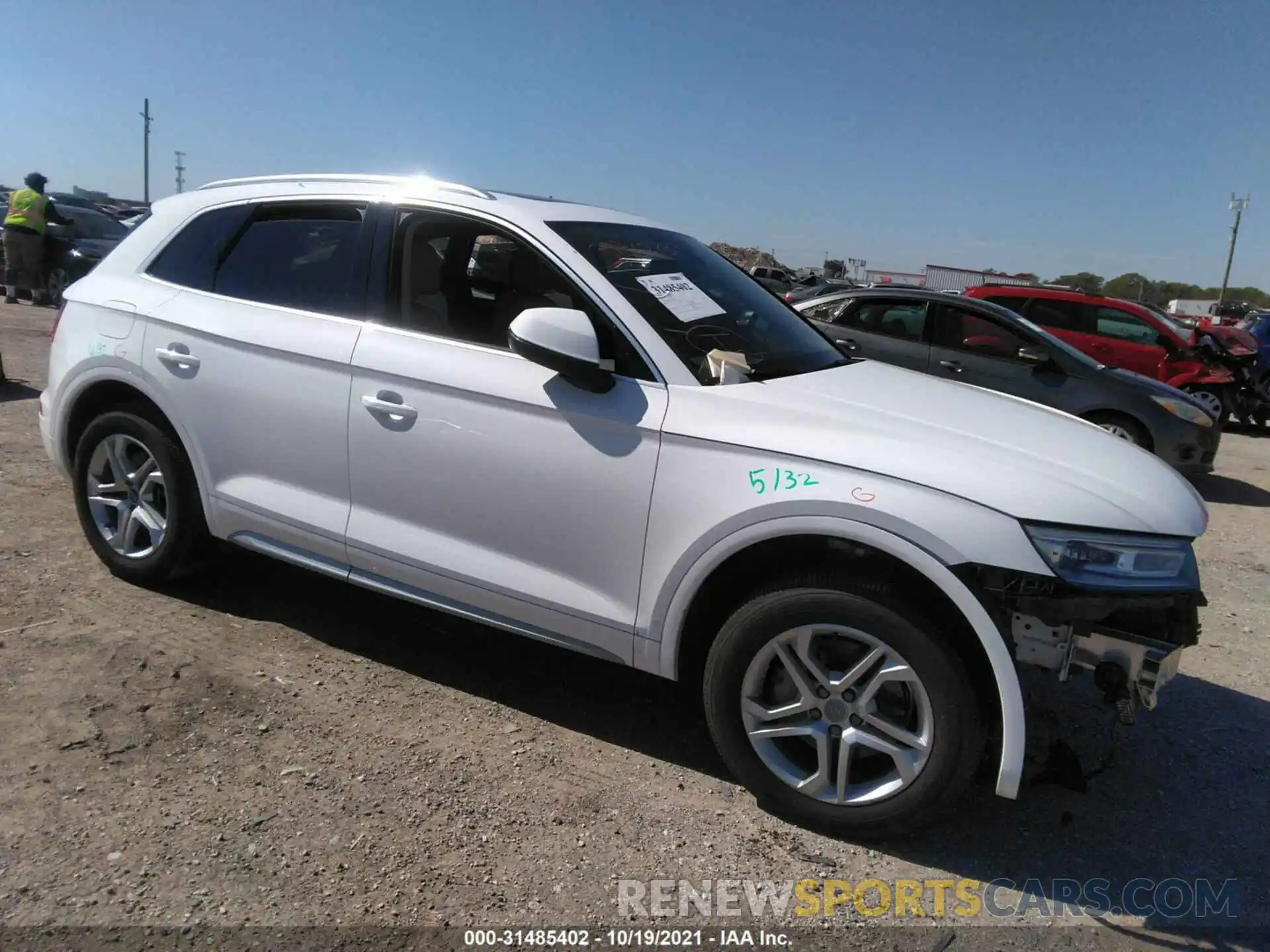 1 Фотография поврежденного автомобиля WA1ANAFYXK2047241 AUDI Q5 2019