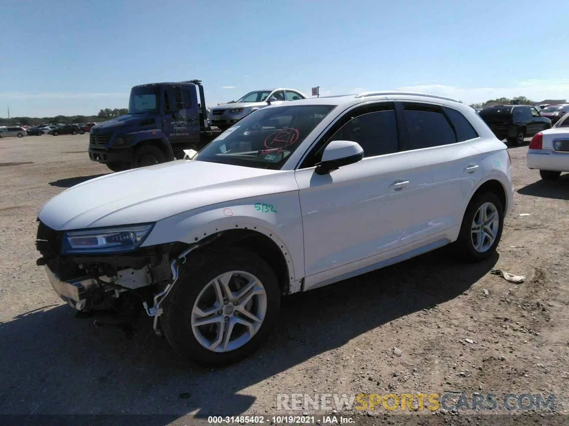 2 Фотография поврежденного автомобиля WA1ANAFYXK2047241 AUDI Q5 2019