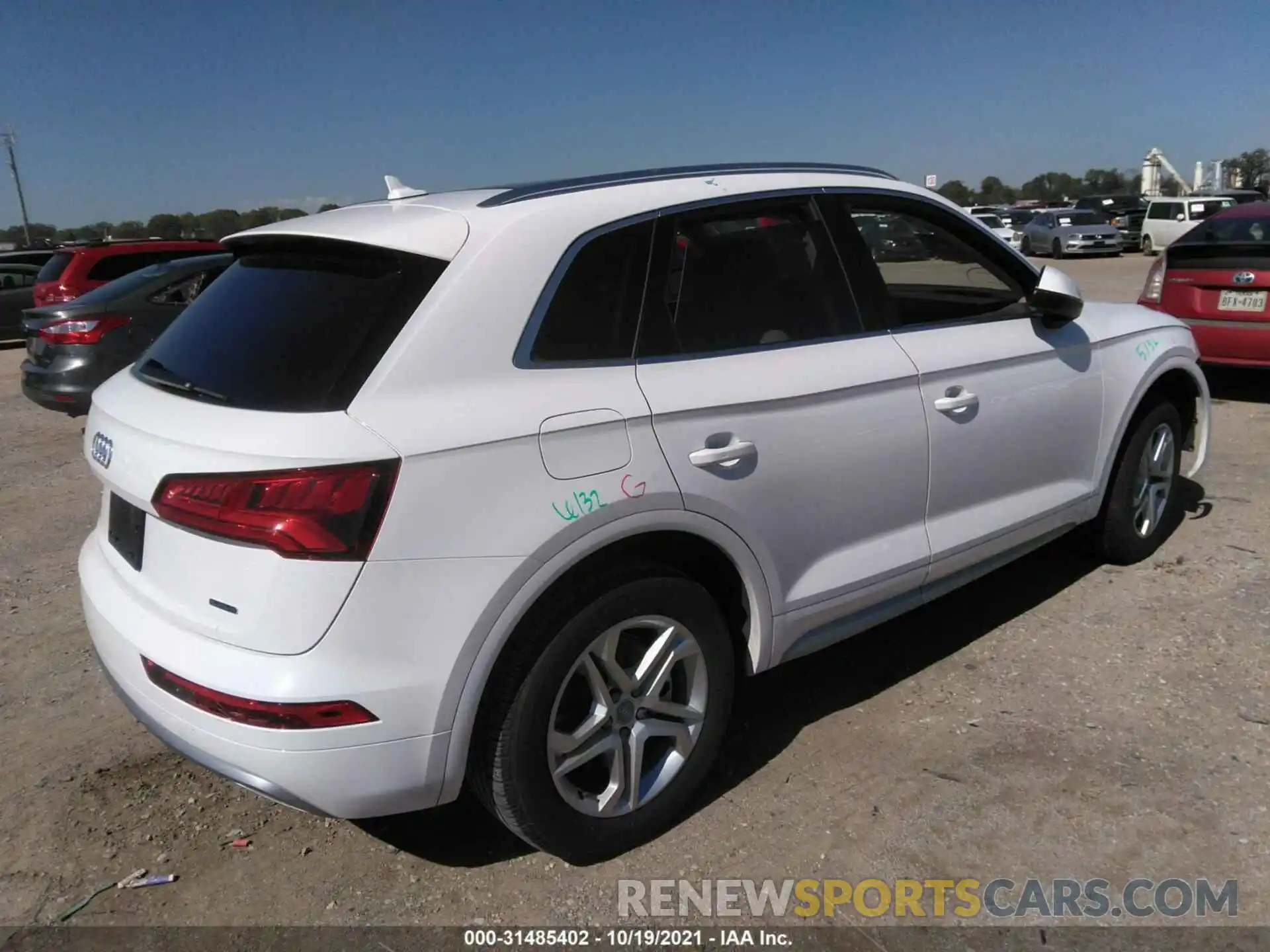 4 Фотография поврежденного автомобиля WA1ANAFYXK2047241 AUDI Q5 2019