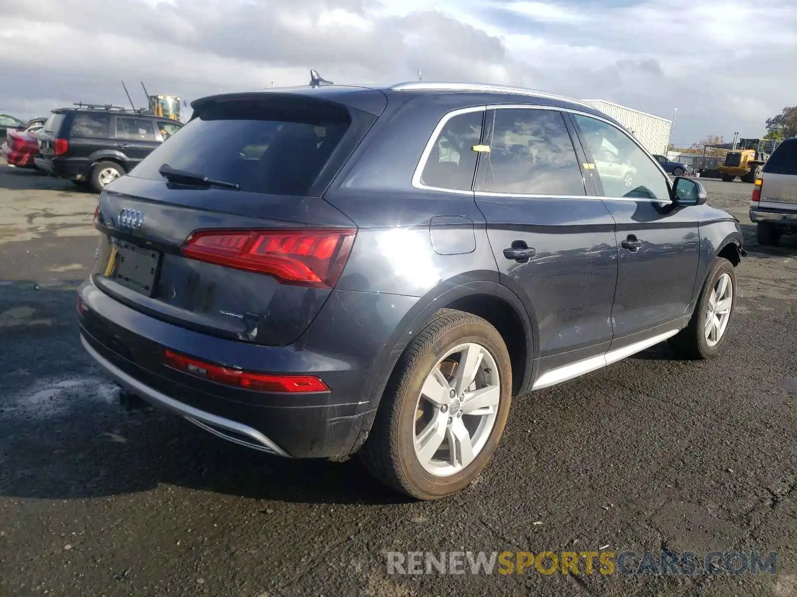 4 Фотография поврежденного автомобиля WA1ANAFYXK2058465 AUDI Q5 2019