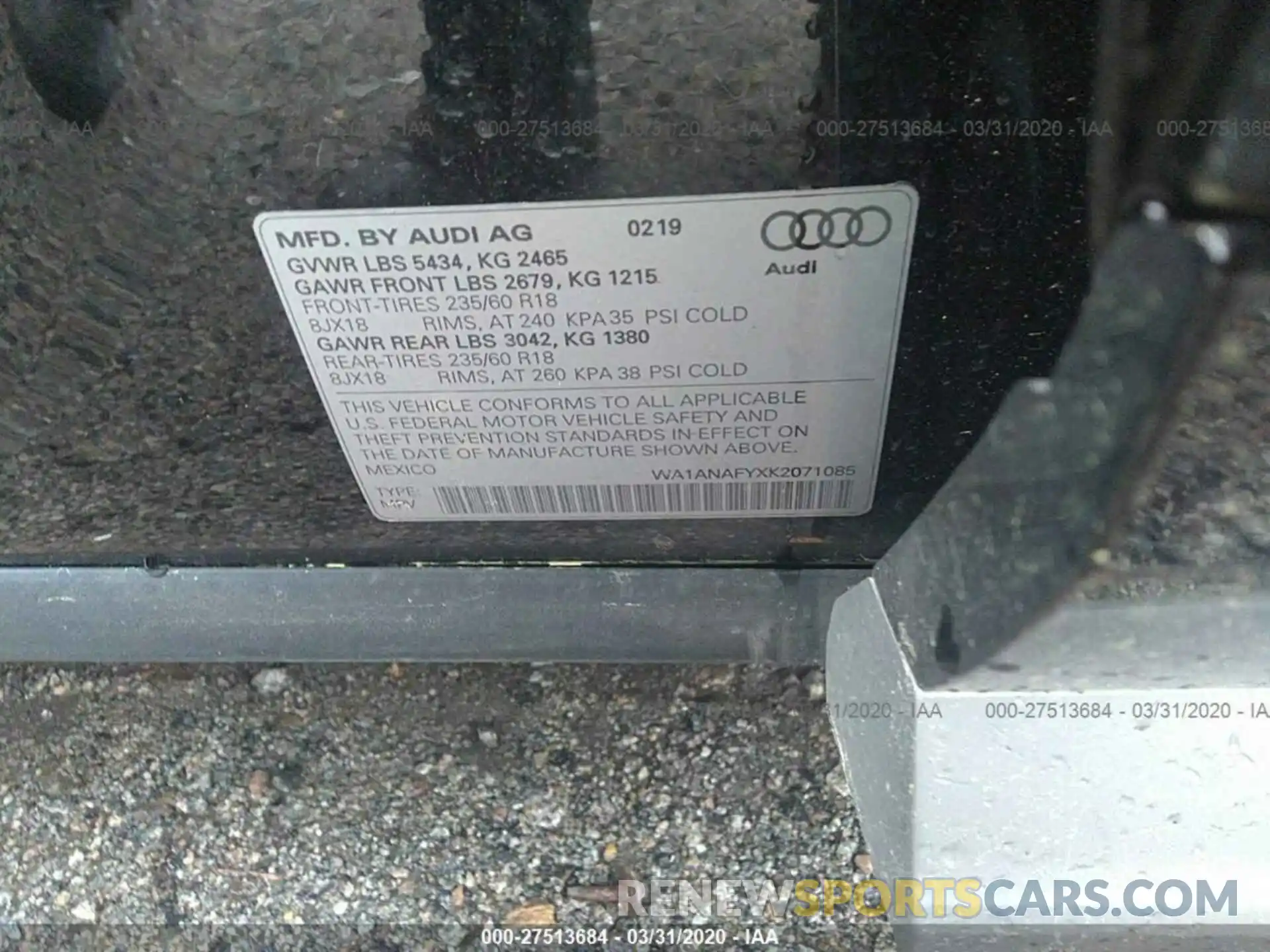 9 Фотография поврежденного автомобиля WA1ANAFYXK2071085 AUDI Q5 2019