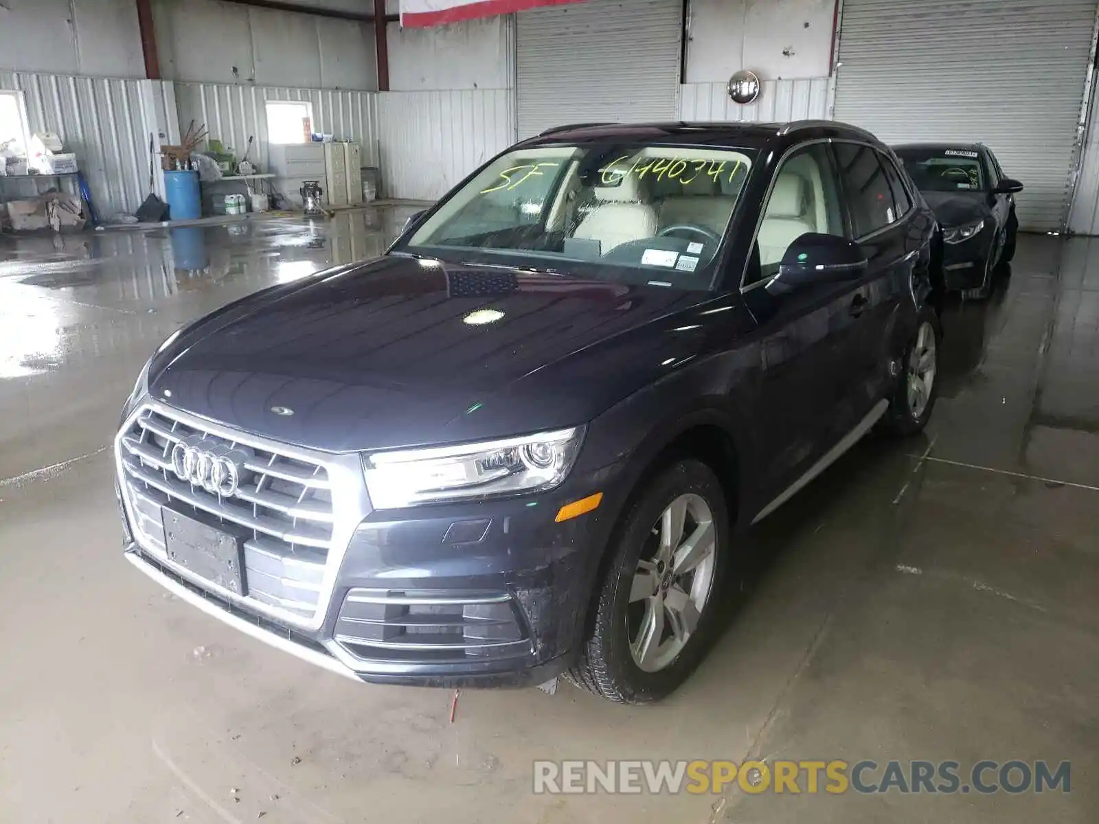 2 Фотография поврежденного автомобиля WA1ANAFYXK2076299 AUDI Q5 2019