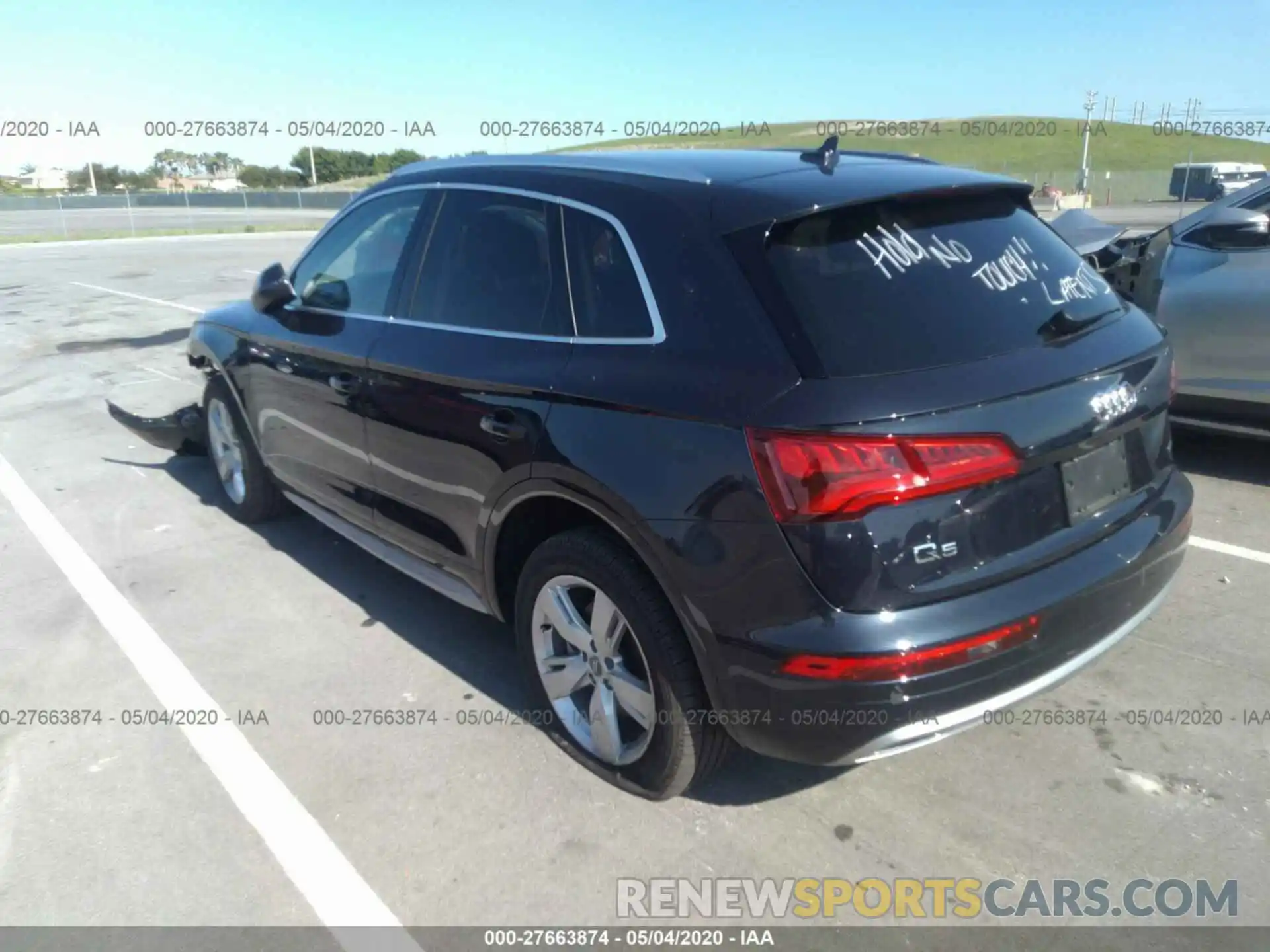 3 Фотография поврежденного автомобиля WA1ANAFYXK2085908 AUDI Q5 2019