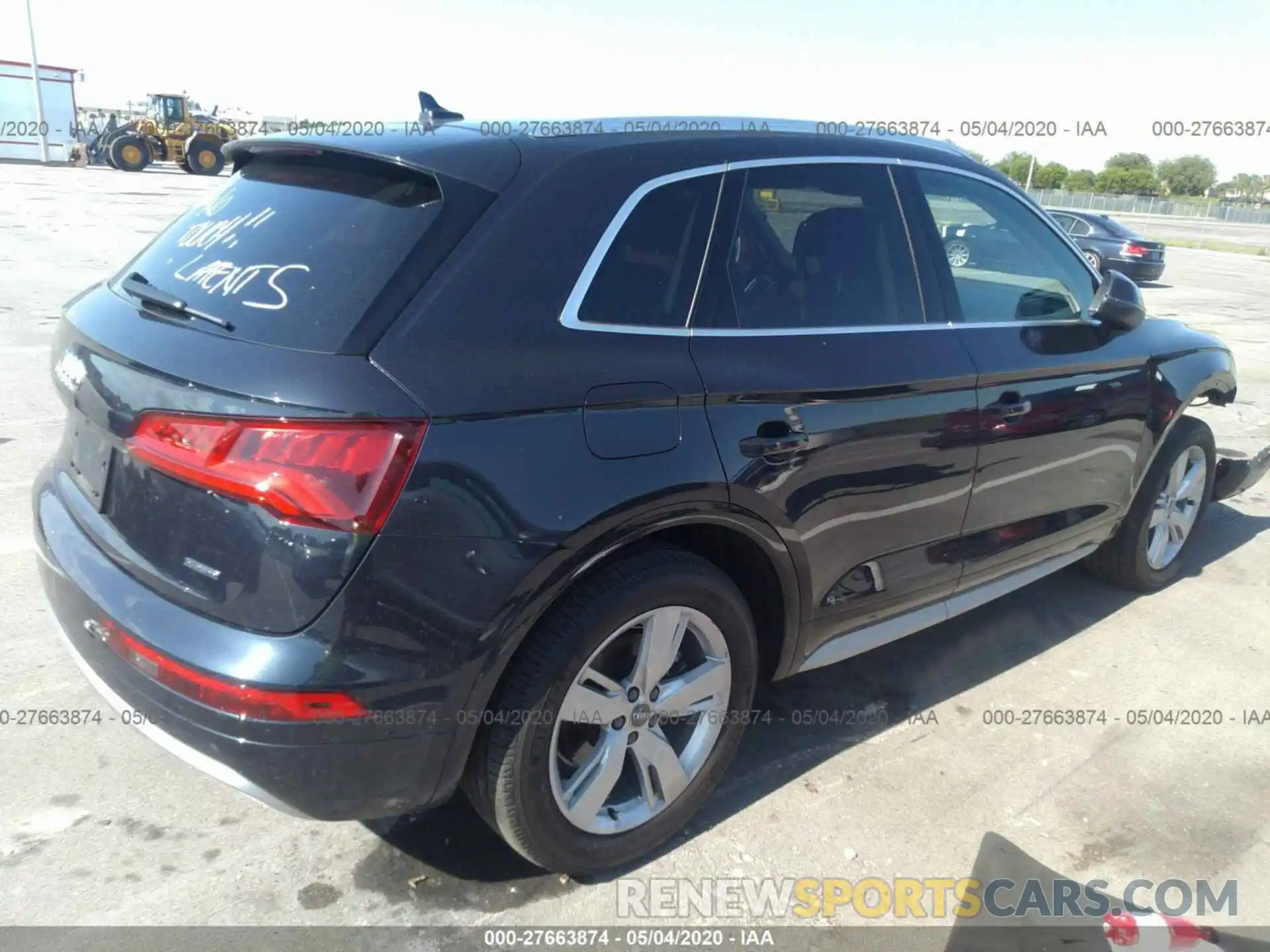 4 Фотография поврежденного автомобиля WA1ANAFYXK2085908 AUDI Q5 2019