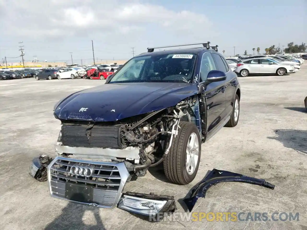 2 Фотография поврежденного автомобиля WA1ANAFYXK2087884 AUDI Q5 2019