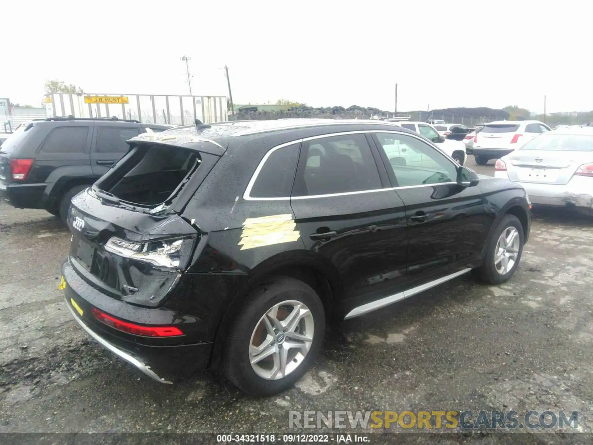 4 Photograph of a damaged car WA1ANAFYXK2096505 AUDI Q5 2019