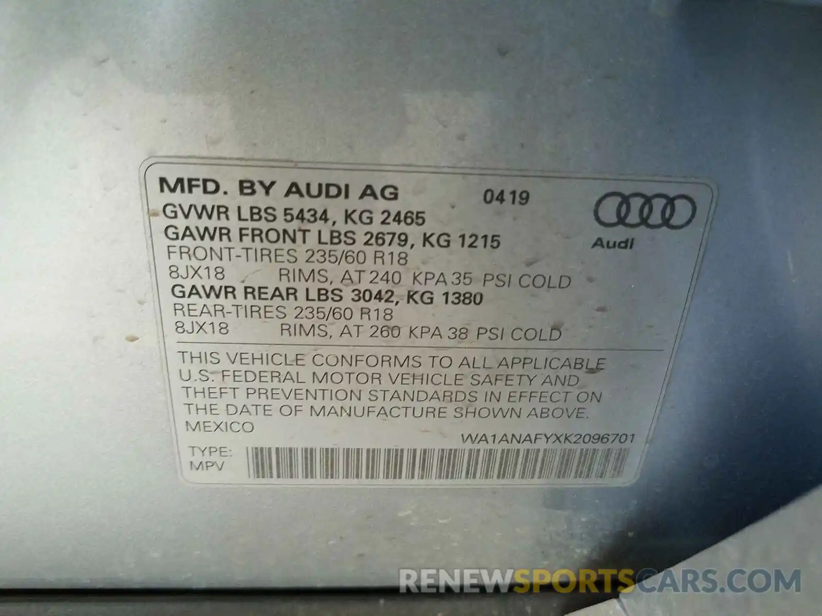 10 Фотография поврежденного автомобиля WA1ANAFYXK2096701 AUDI Q5 2019