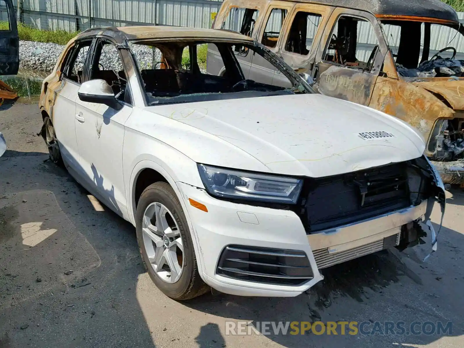 1 Photograph of a damaged car WA1ANAFYXK2107440 AUDI Q5 2019