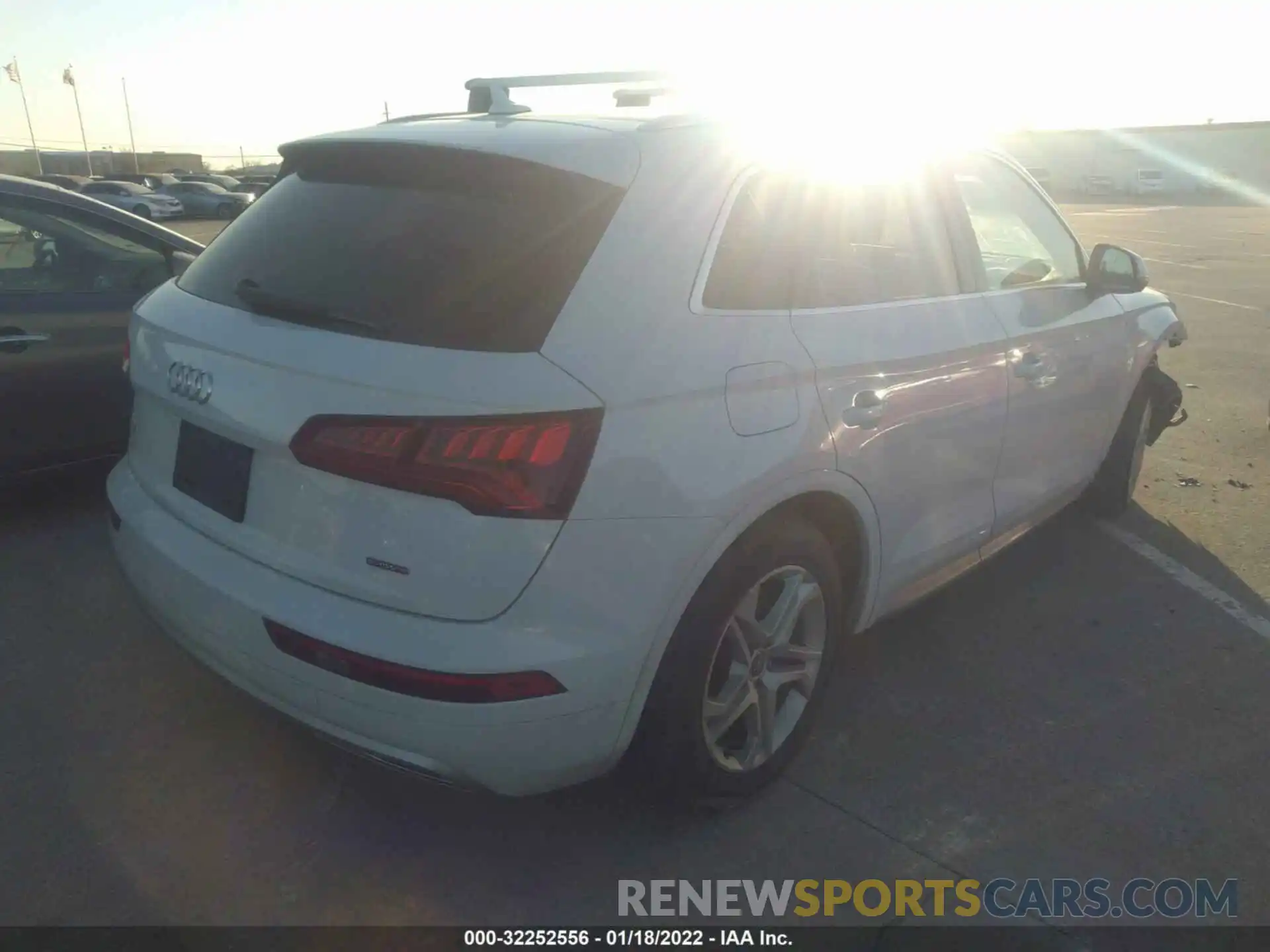 4 Photograph of a damaged car WA1ANAFYXK2112945 AUDI Q5 2019