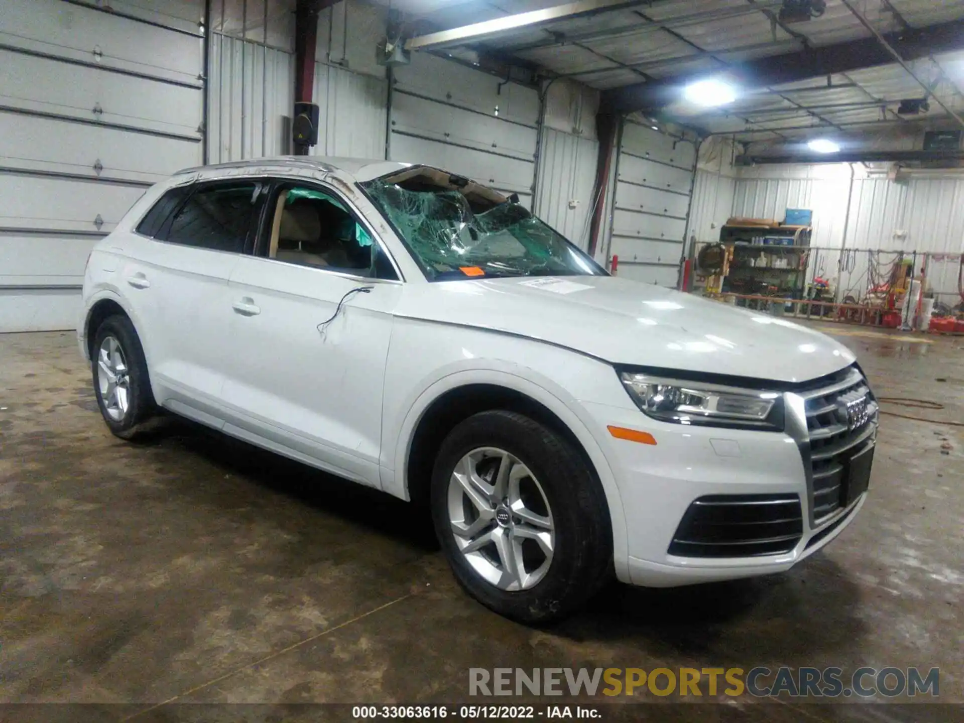 1 Photograph of a damaged car WA1ANAFYXK2118650 AUDI Q5 2019