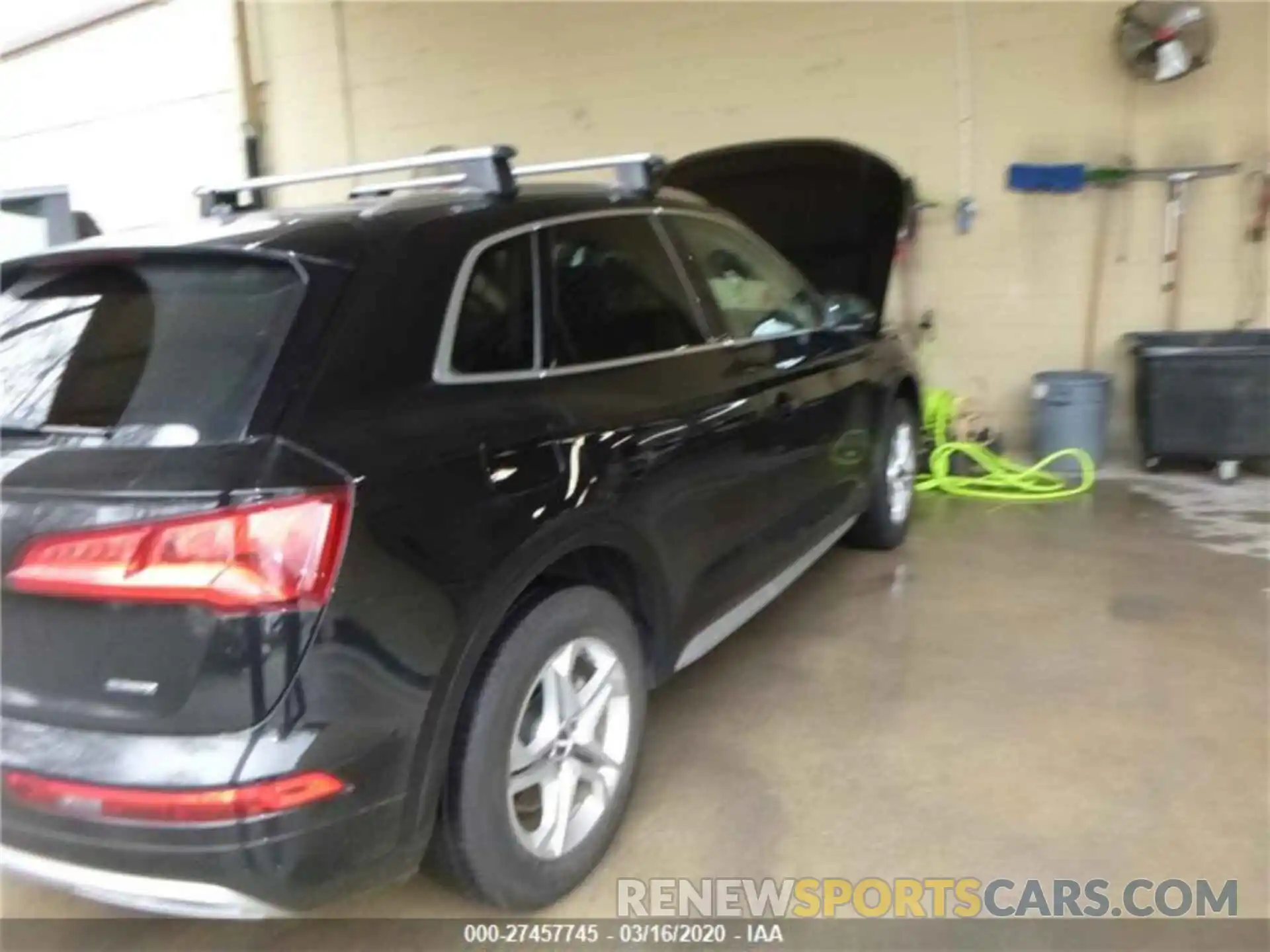 10 Photograph of a damaged car WA1ANAFYXK2124531 AUDI Q5 2019