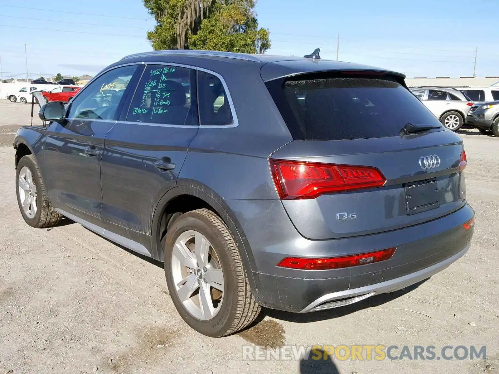 3 Фотография поврежденного автомобиля WA1ANBFY7K2083734 AUDI Q5 2019