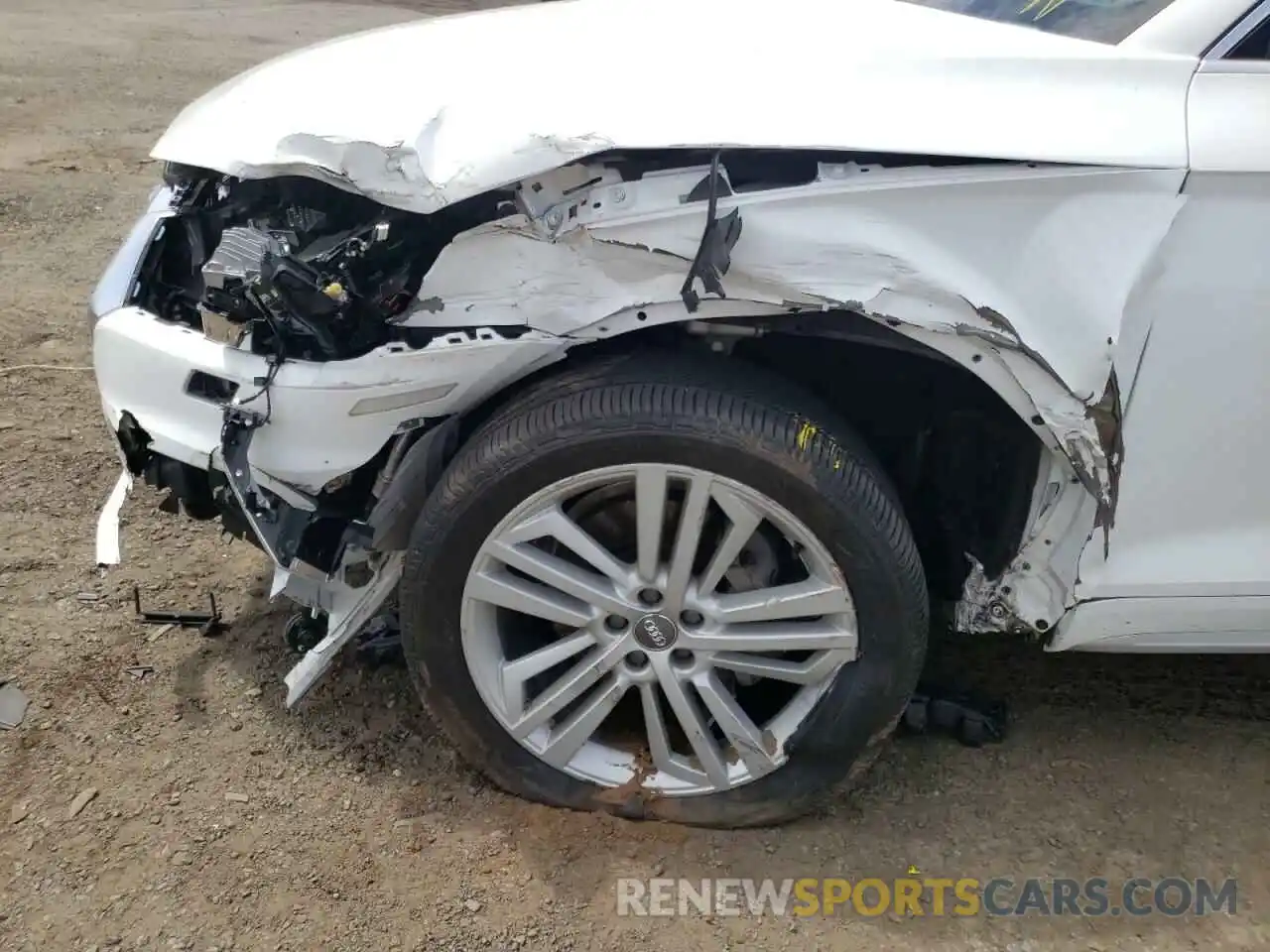 9 Photograph of a damaged car WA1BNAFY0K2027424 AUDI Q5 2019