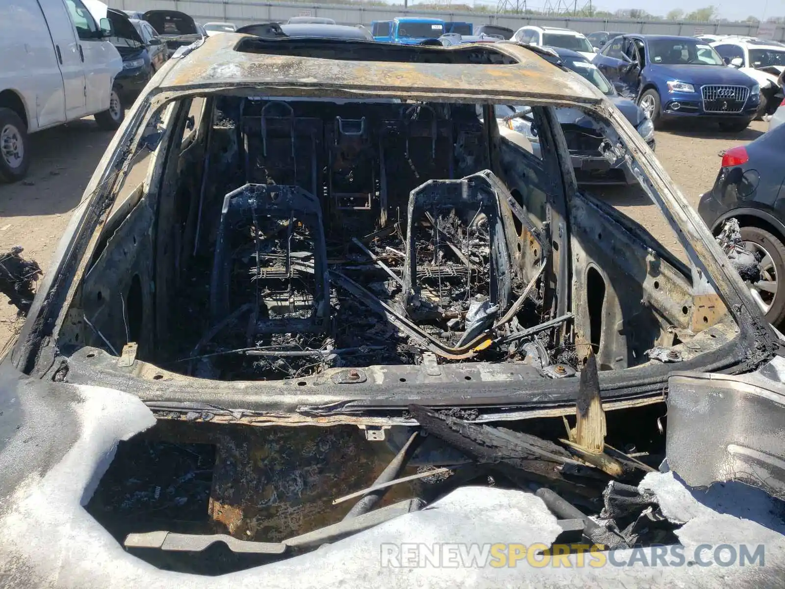 9 Photograph of a damaged car WA1BNAFY0K2030503 AUDI Q5 2019