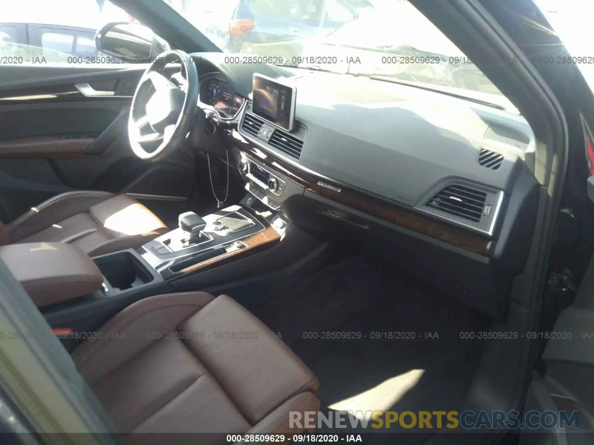 5 Photograph of a damaged car WA1BNAFY0K2031618 AUDI Q5 2019