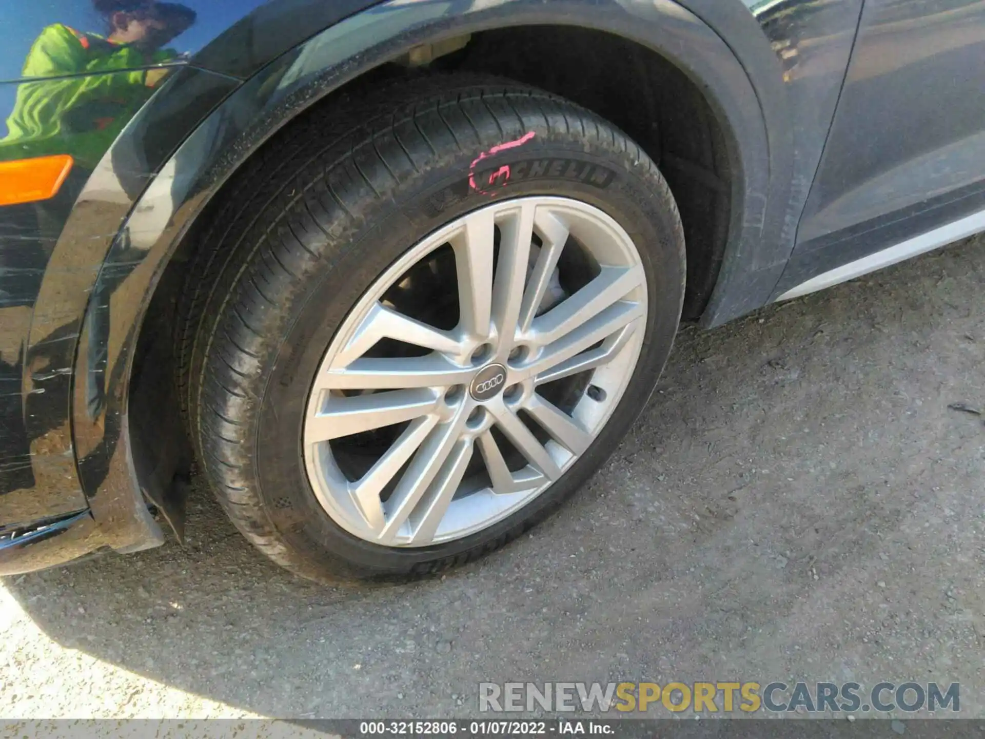 12 Photograph of a damaged car WA1BNAFY0K2034860 AUDI Q5 2019