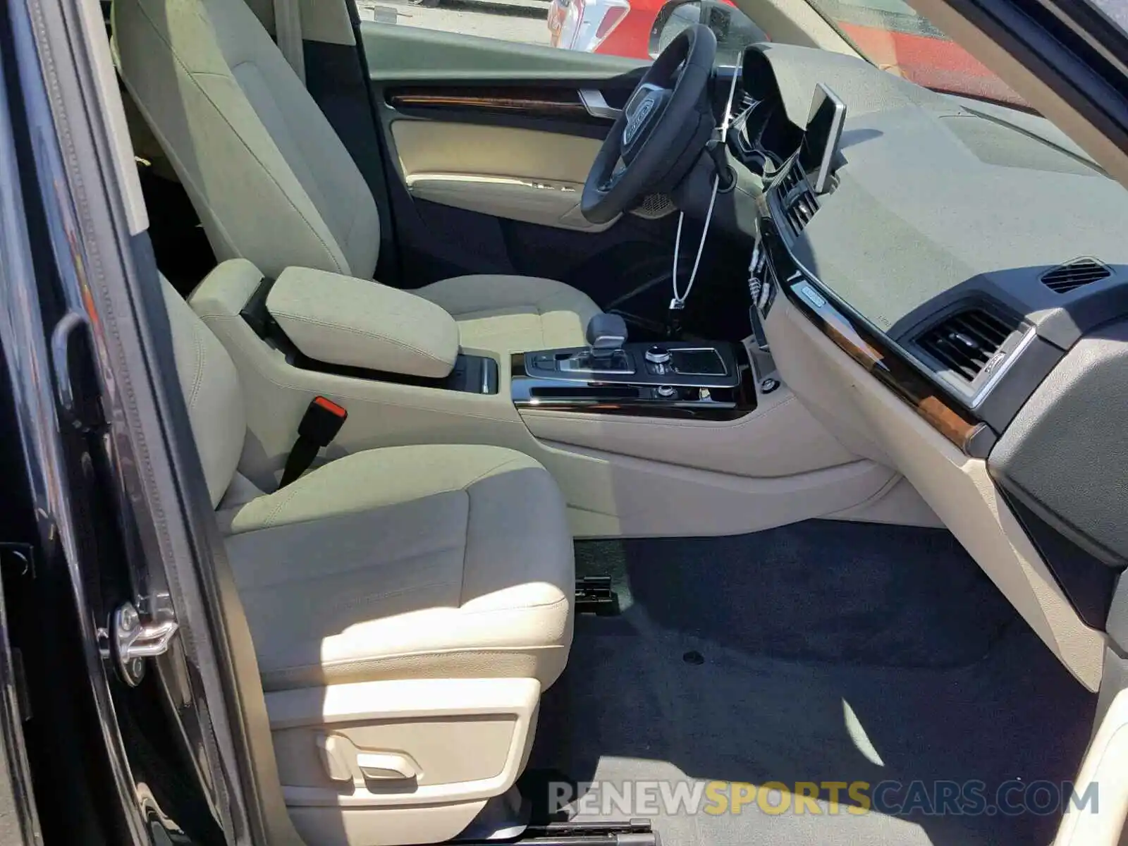 5 Photograph of a damaged car WA1BNAFY0K2041596 AUDI Q5 2019