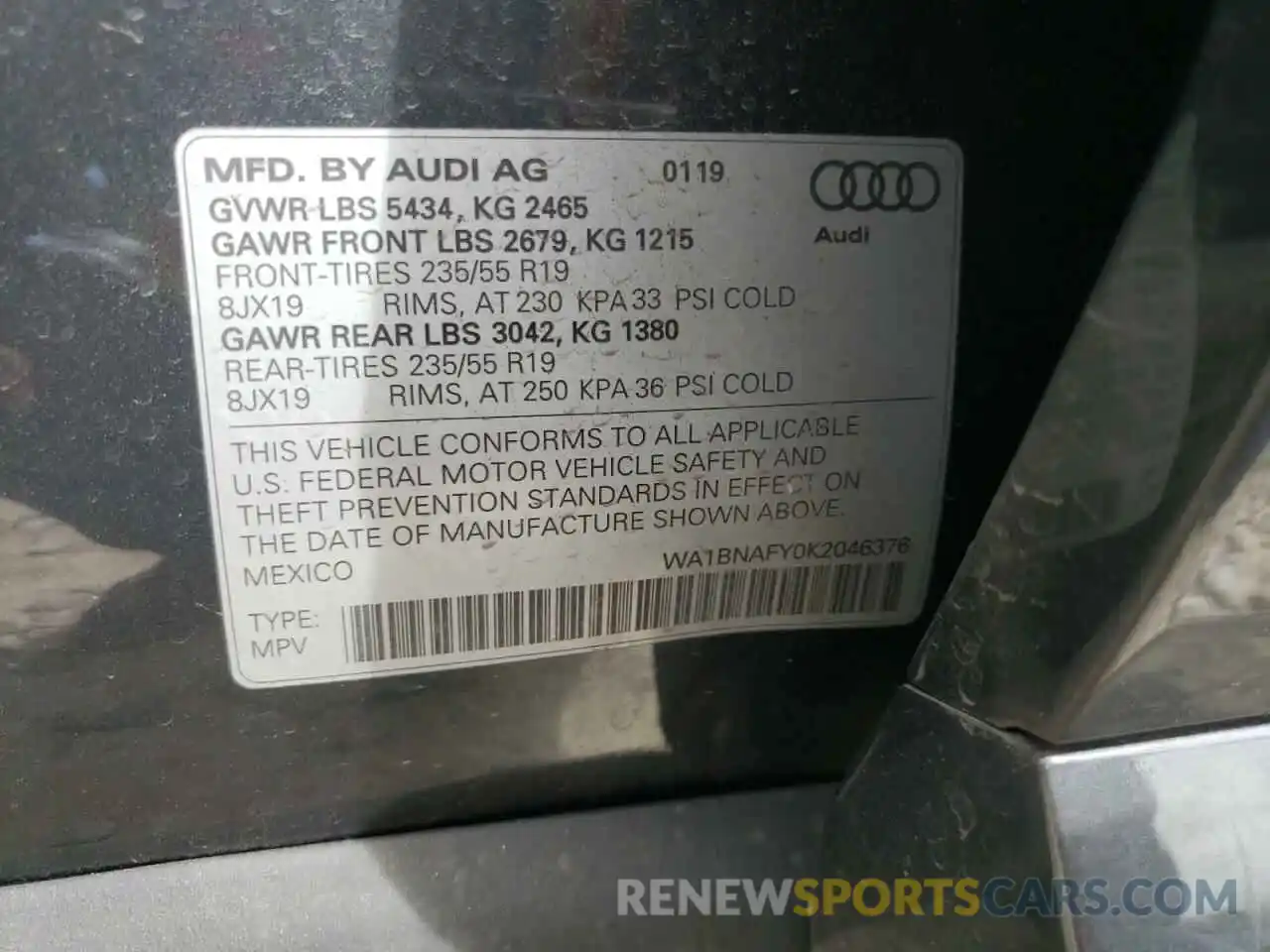 10 Photograph of a damaged car WA1BNAFY0K2046376 AUDI Q5 2019