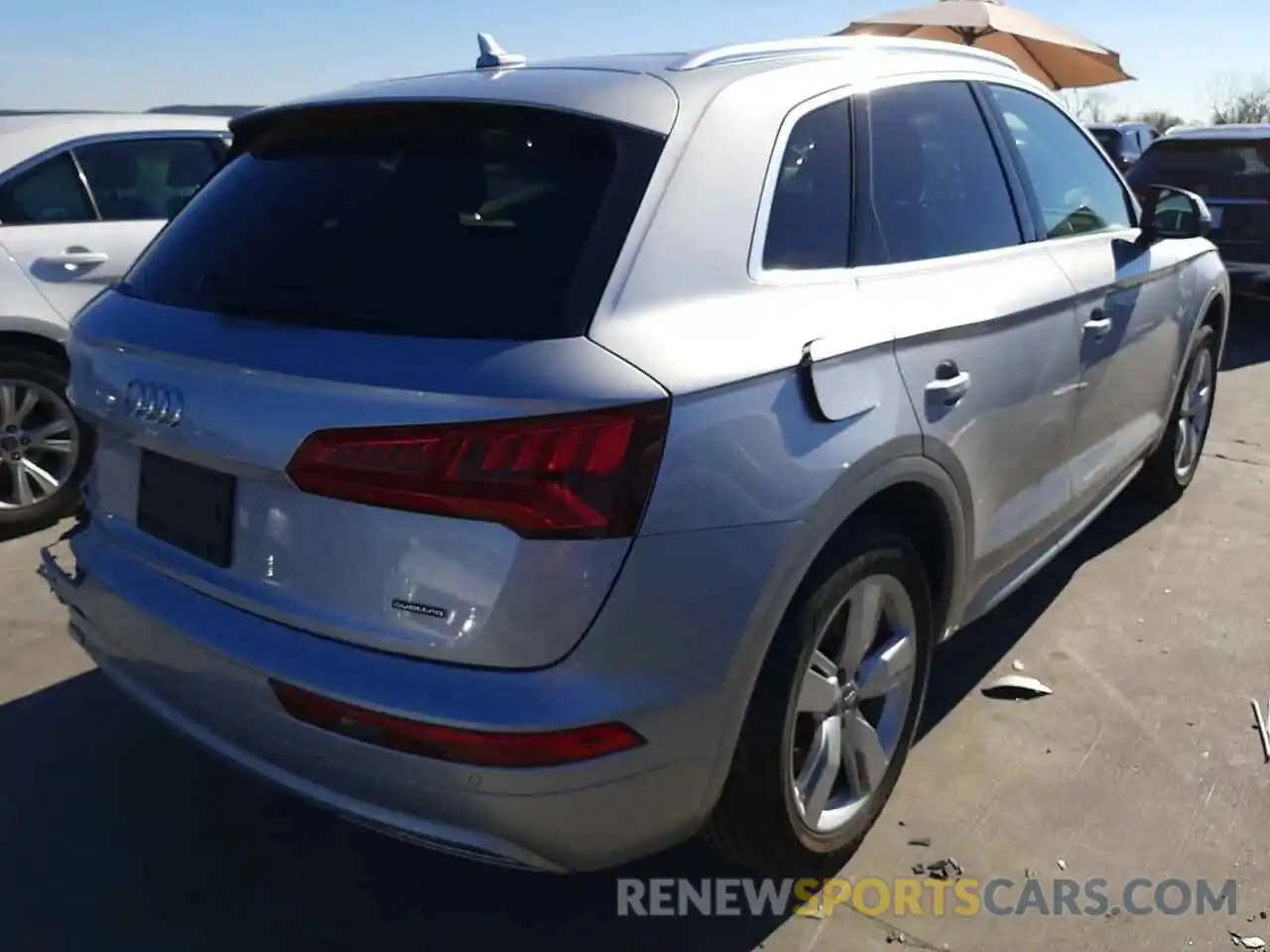 4 Фотография поврежденного автомобиля WA1BNAFY0K2053697 AUDI Q5 2019